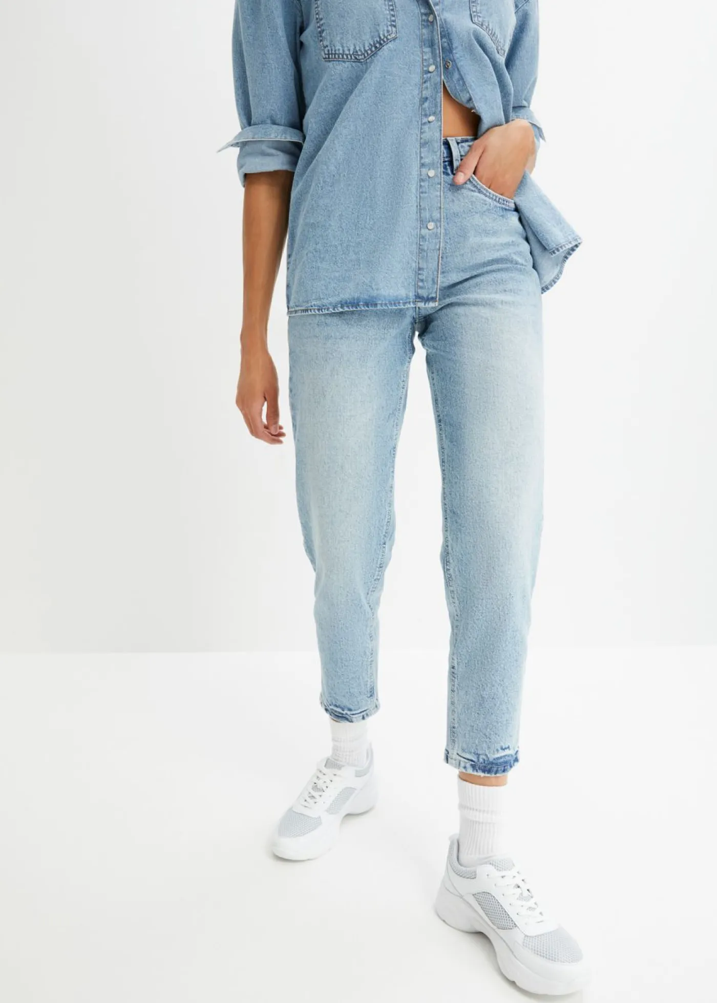 bonprix bonprix Vaqueros>Vaqueros mom, high waist, low stretch, cropped azul hielo denim usado