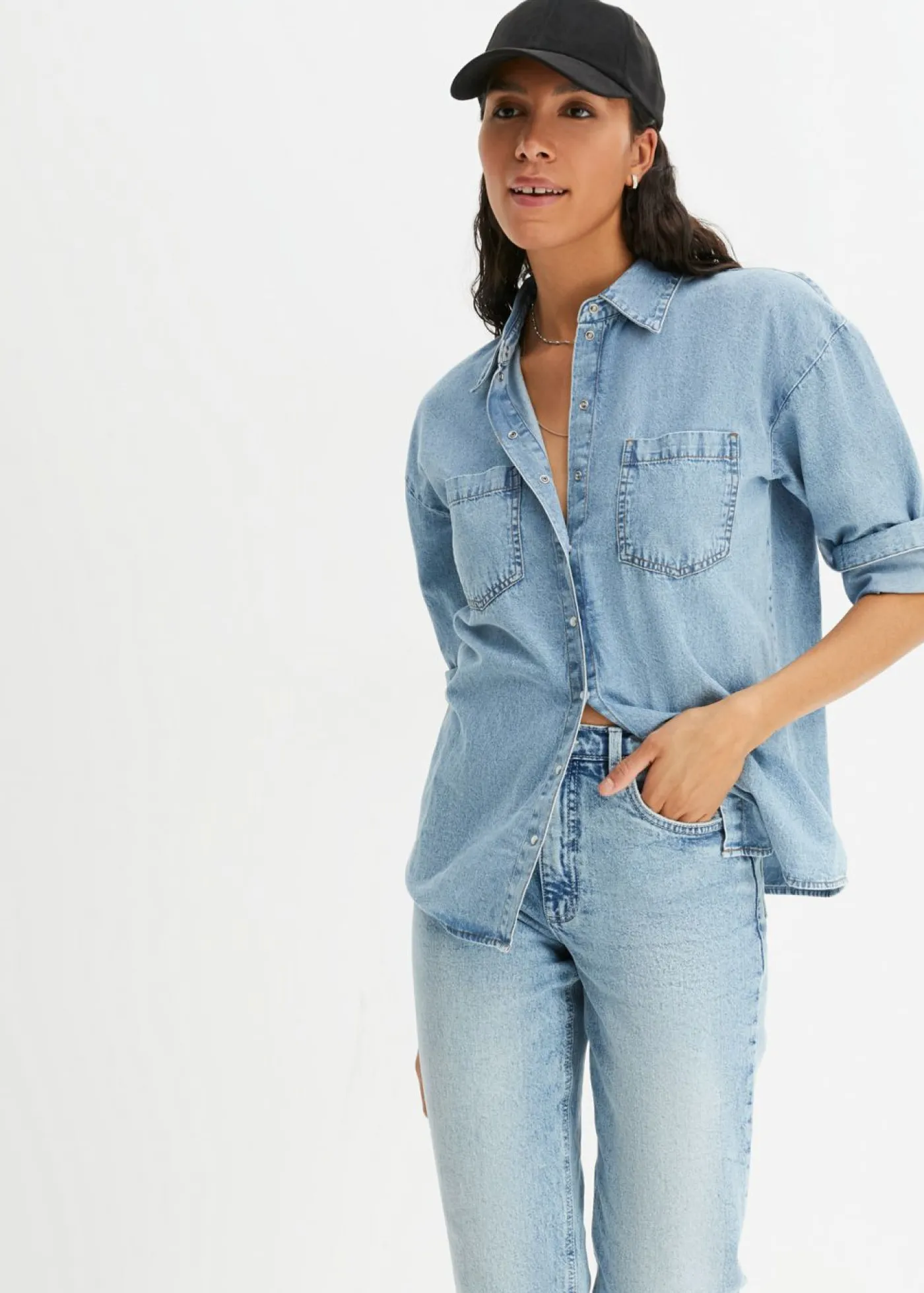 bonprix bonprix Vaqueros>Vaqueros mom, high waist, low stretch, cropped azul hielo denim usado