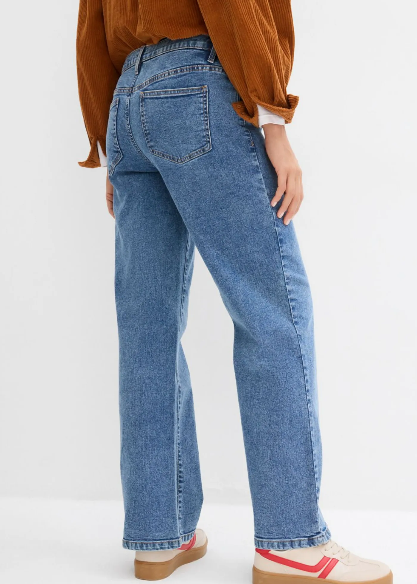 bonprix bonprix Premamá>Vaqueros premamá de algodón orgánico con corte holgado azul piedra-índigo claro