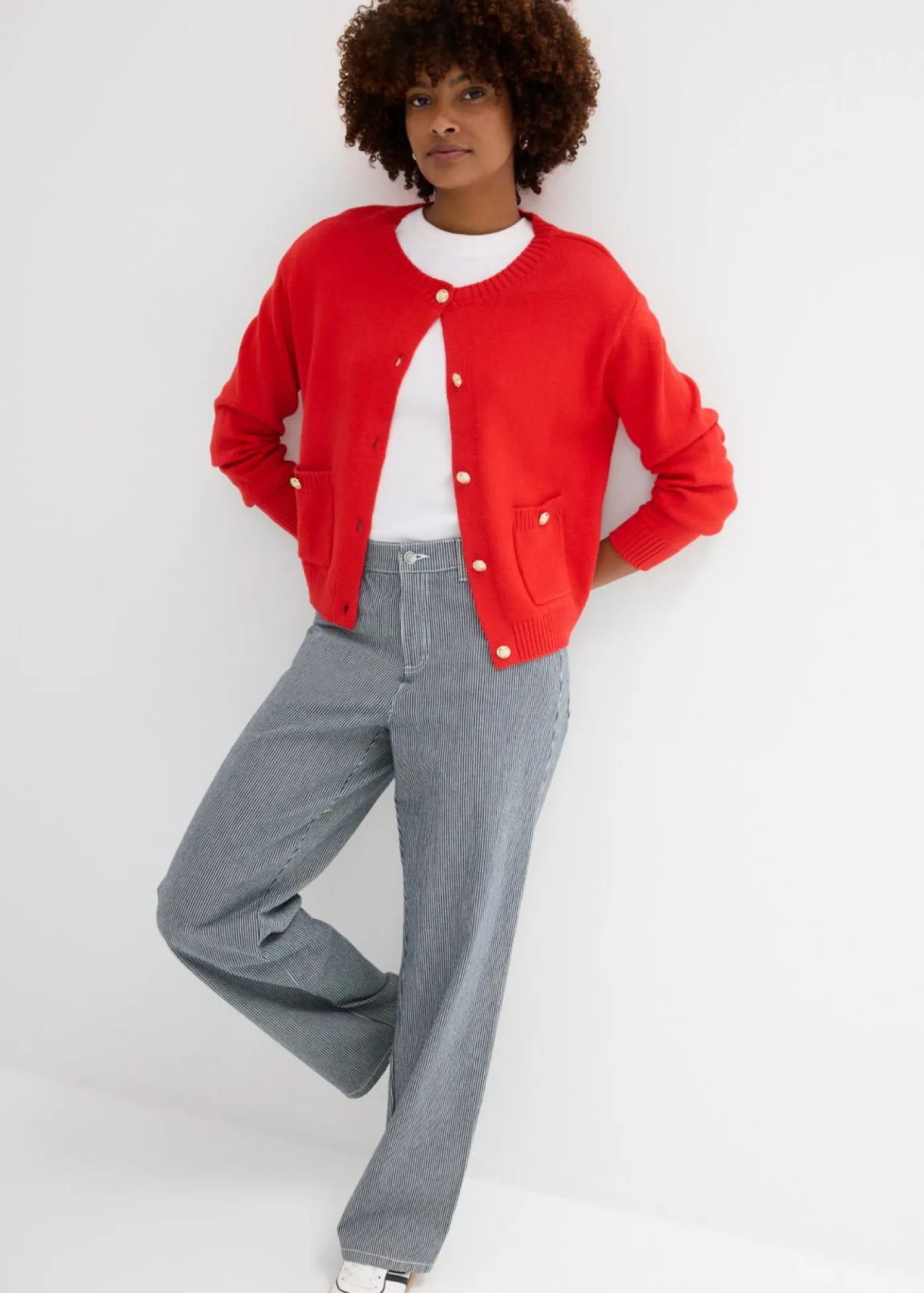 bonprix bonprix Vaqueros>Vaqueros rectos con corte holgado, talle alto y diseño de rayas denim intenso-blanco con rayas