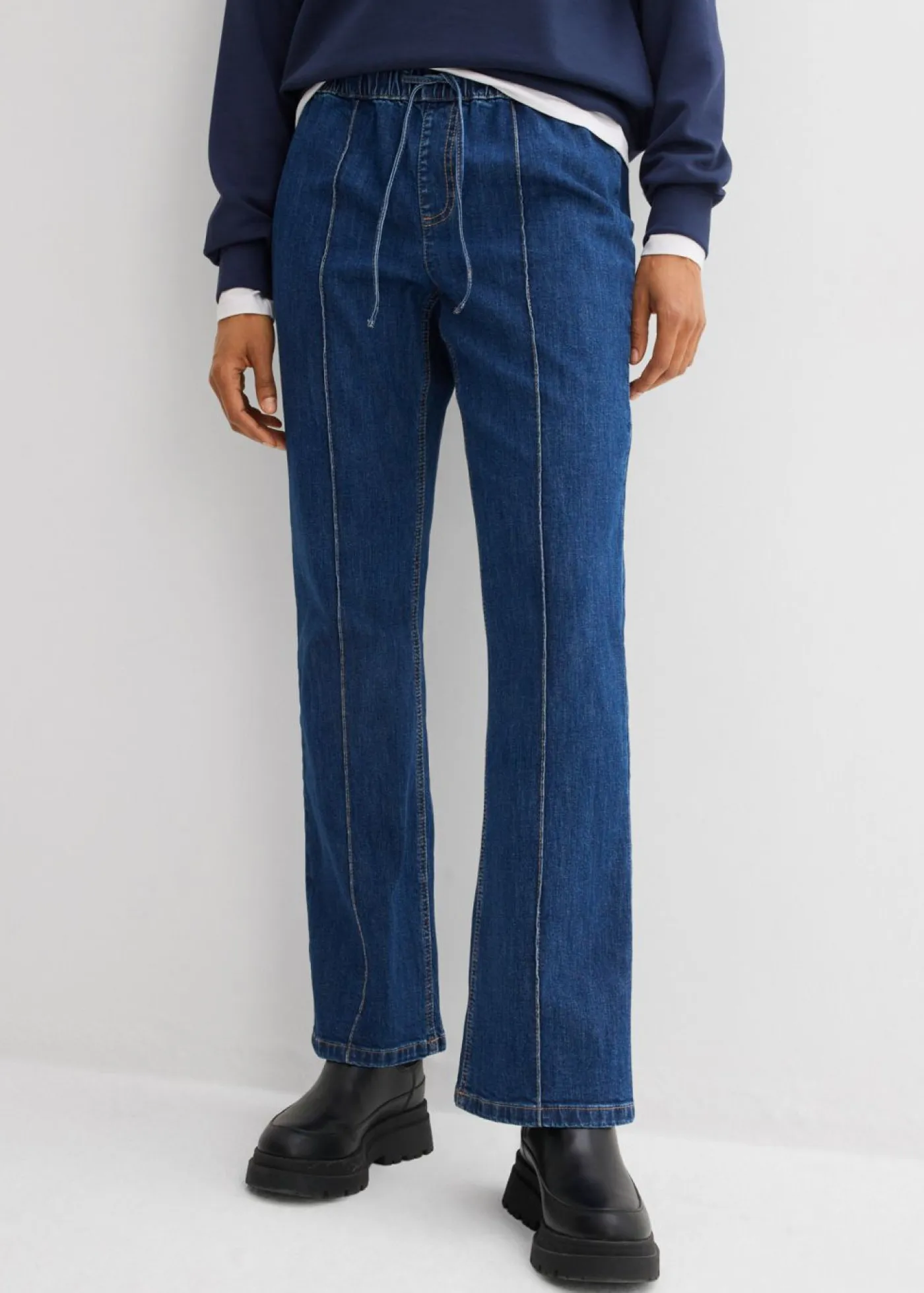 Mujer bonprix bonprix Vaqueros tipo bootcut con talle medio y cinturilla cómoda