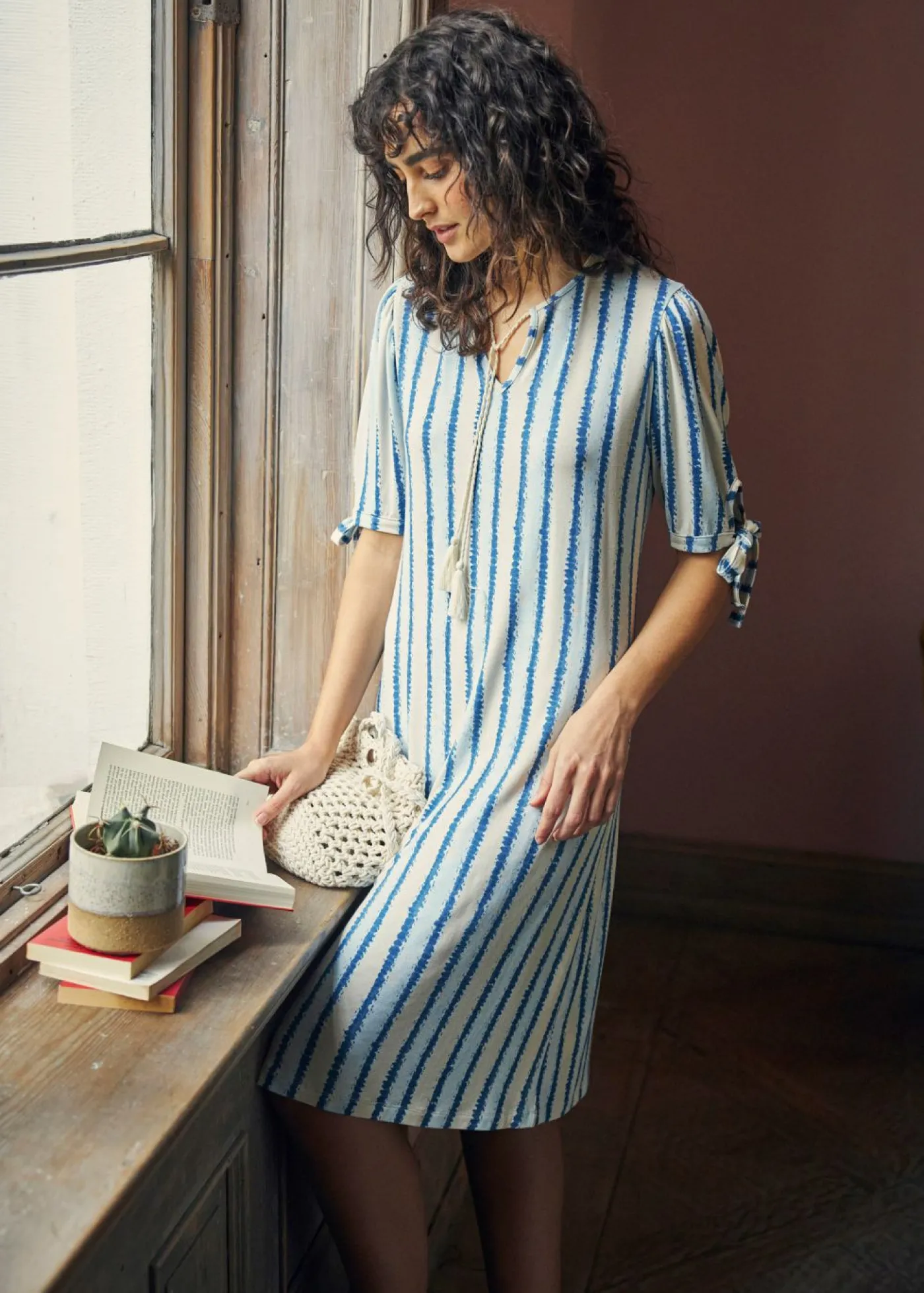 bonprix John Baner JEANSWEAR Vestidos>Vestido Azul-blanco estampado