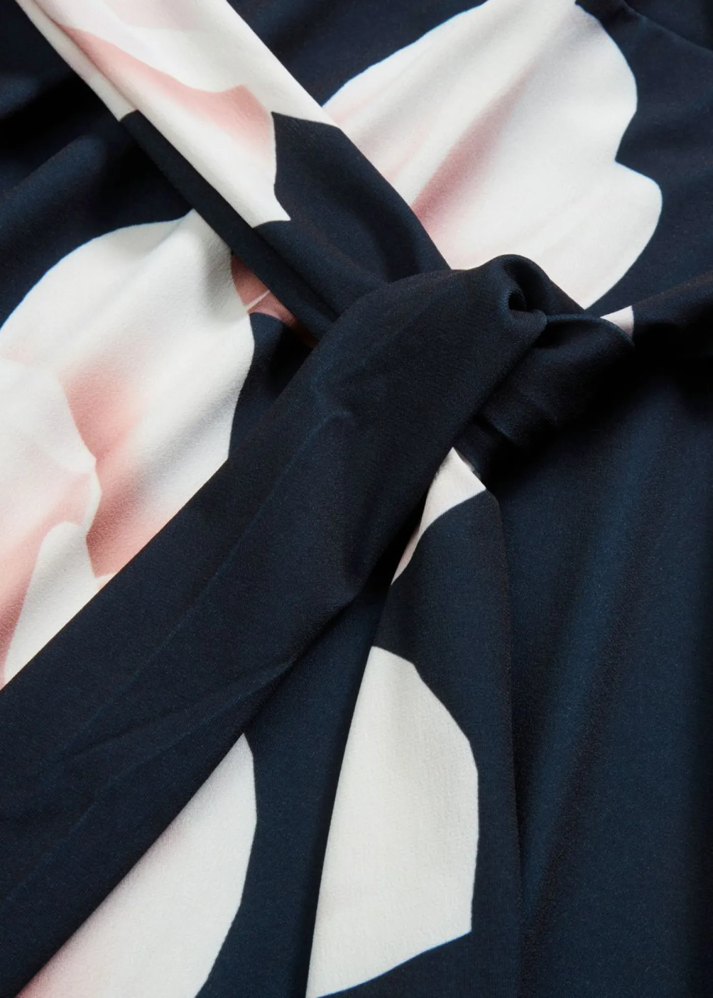 Mujer bonprix bonprix Vestido asimétrico de punto con cordón