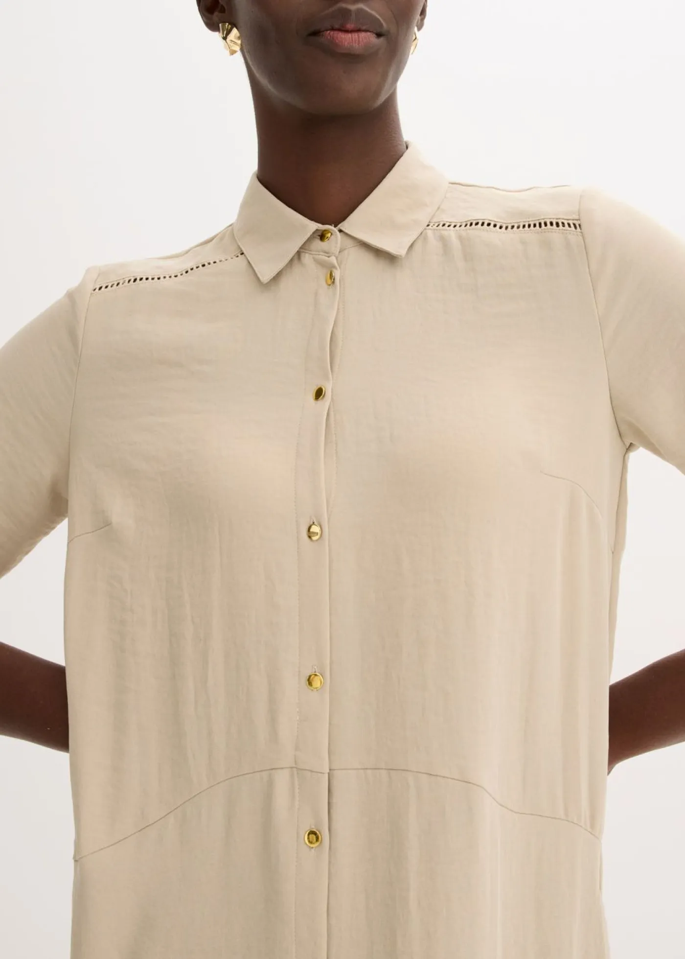 bonprix bonprix Vestidos>Vestido camisero con encaje en escalera Arena