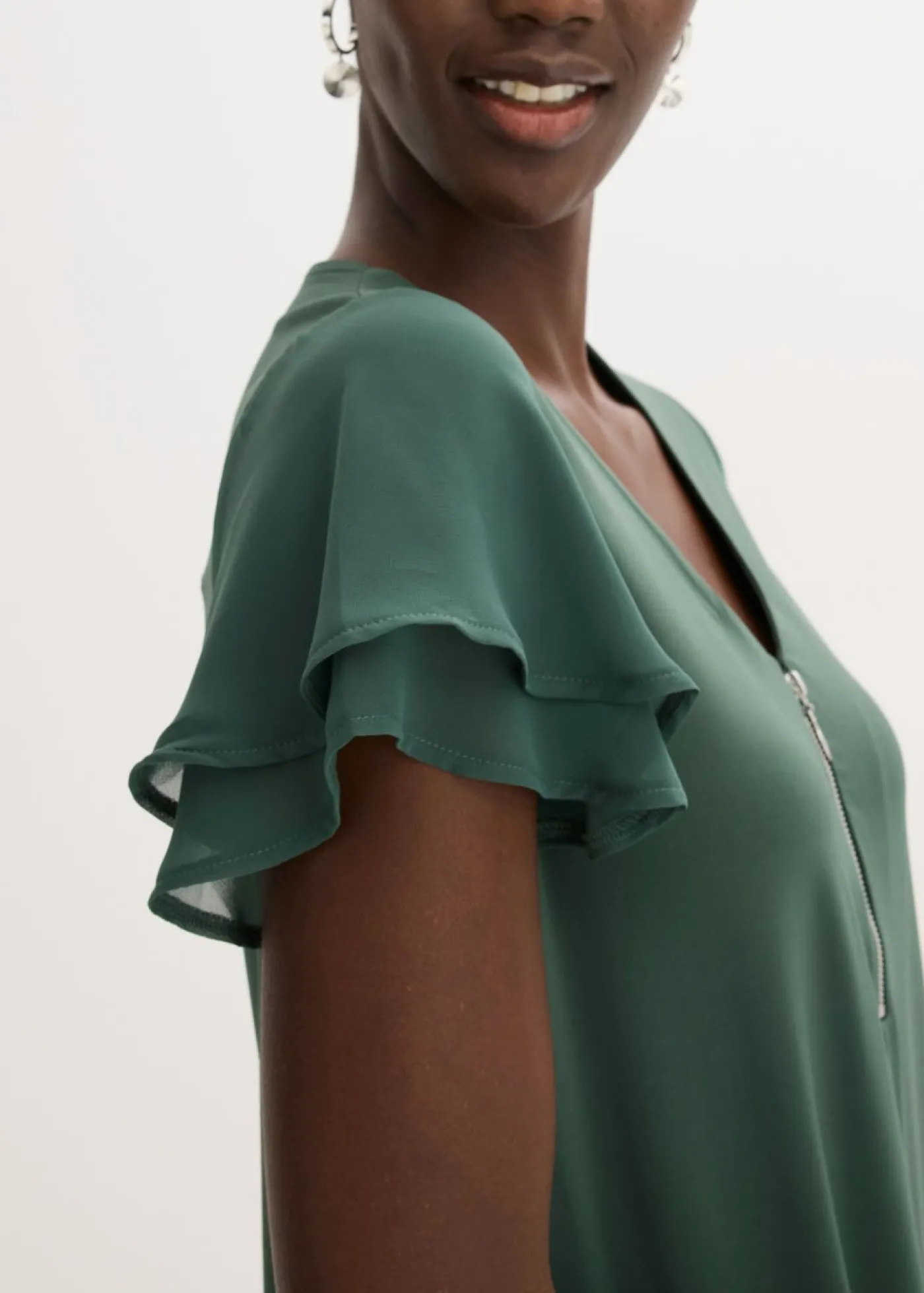 bonprix bonprix Vestidos>Vestido camisero con mangas de gasa verde sombra