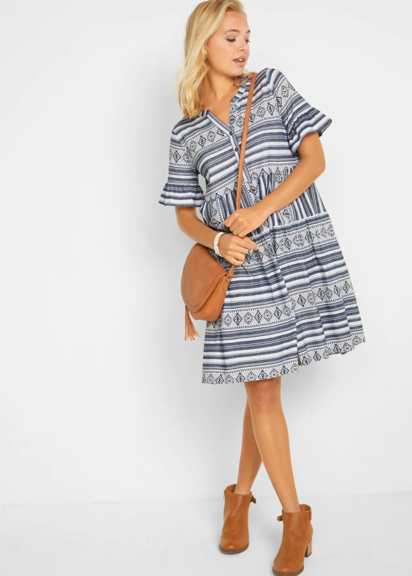 bonprix bonprix Vestidos>Vestido camisero de mezcla de viscosa fluida blanco-azul marino