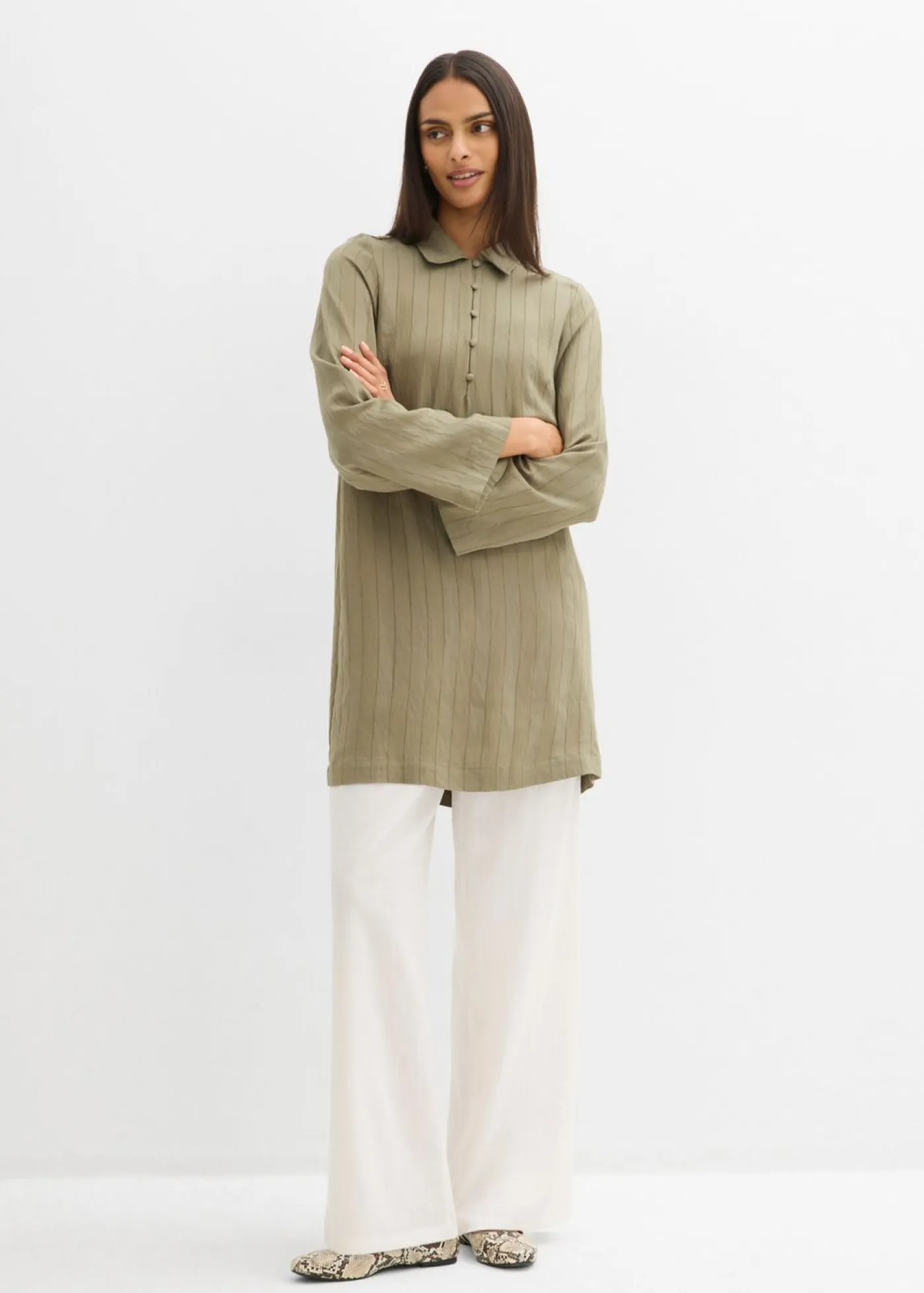 bonprix bonprix Esenciales|Vestidos>Vestido camisero de mezcla de viscosa Verde oliva