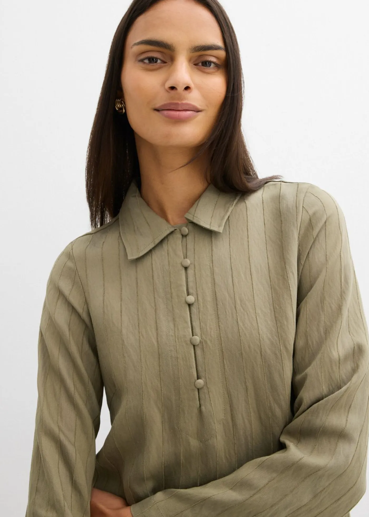 bonprix bonprix Esenciales|Vestidos>Vestido camisero de mezcla de viscosa Verde oliva