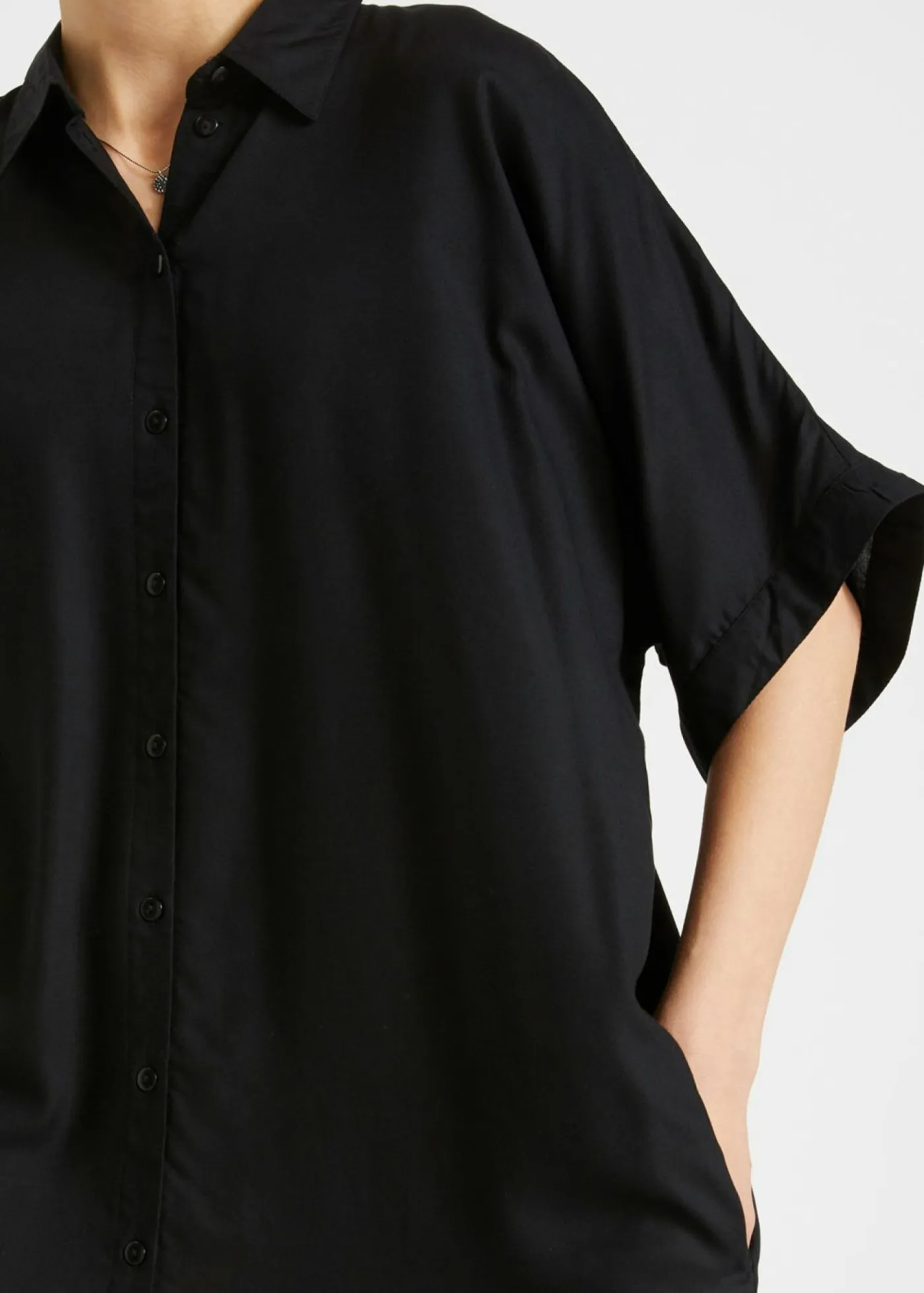 bonprix bonprix Esenciales|Vestidos>Vestido camisero de viscosa fina Negro