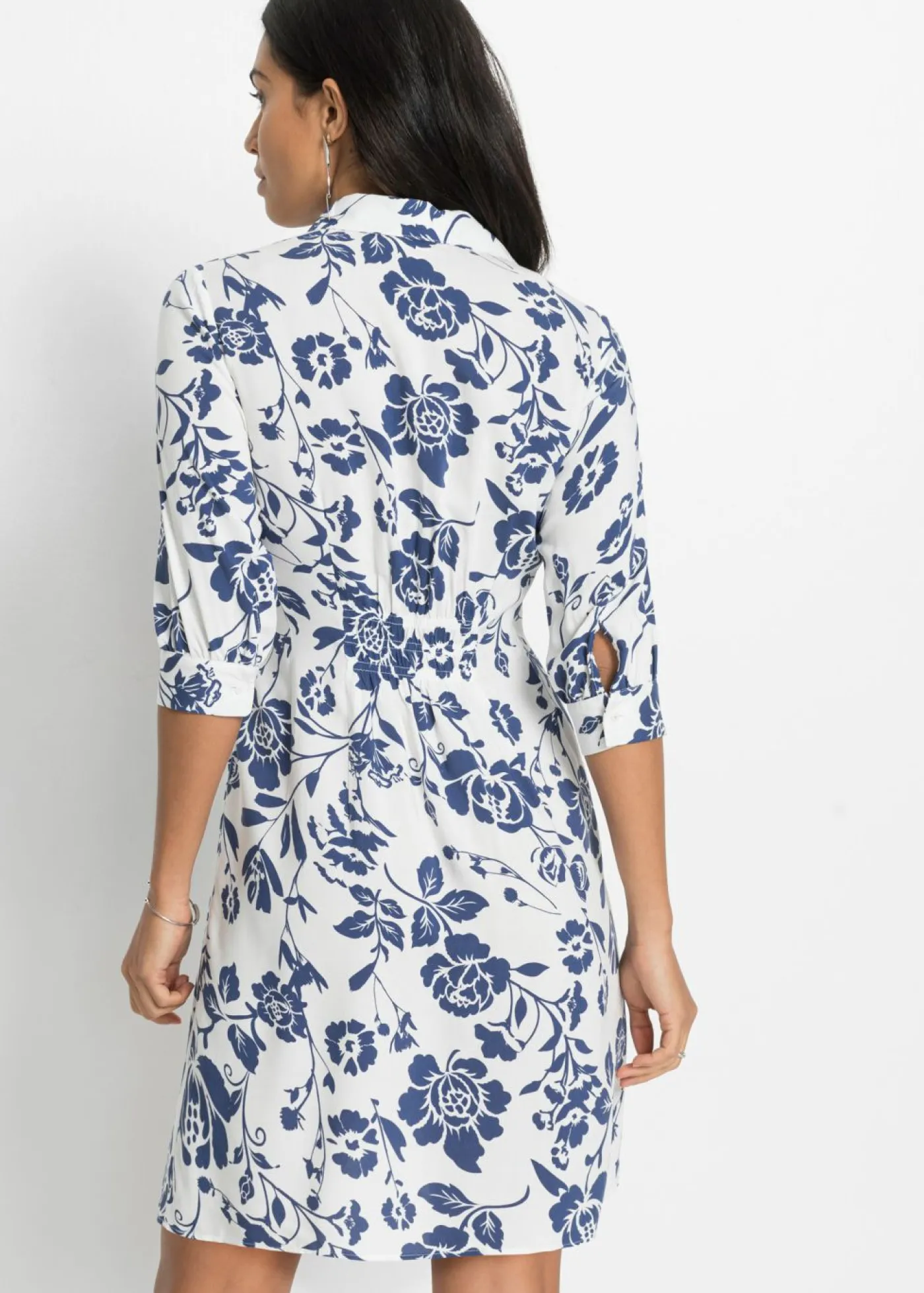 bonprix bonprix Novedades|Vestidos>Vestido camisero de viscosa fluida crema suave/azul medianoche. con flores