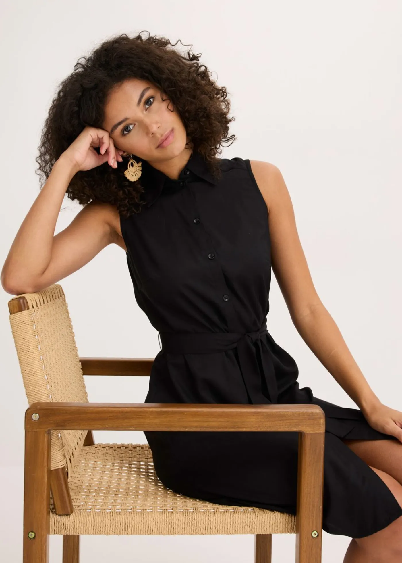 bonprix bonprix Vestidos>Vestido camisero de viscosa Negro