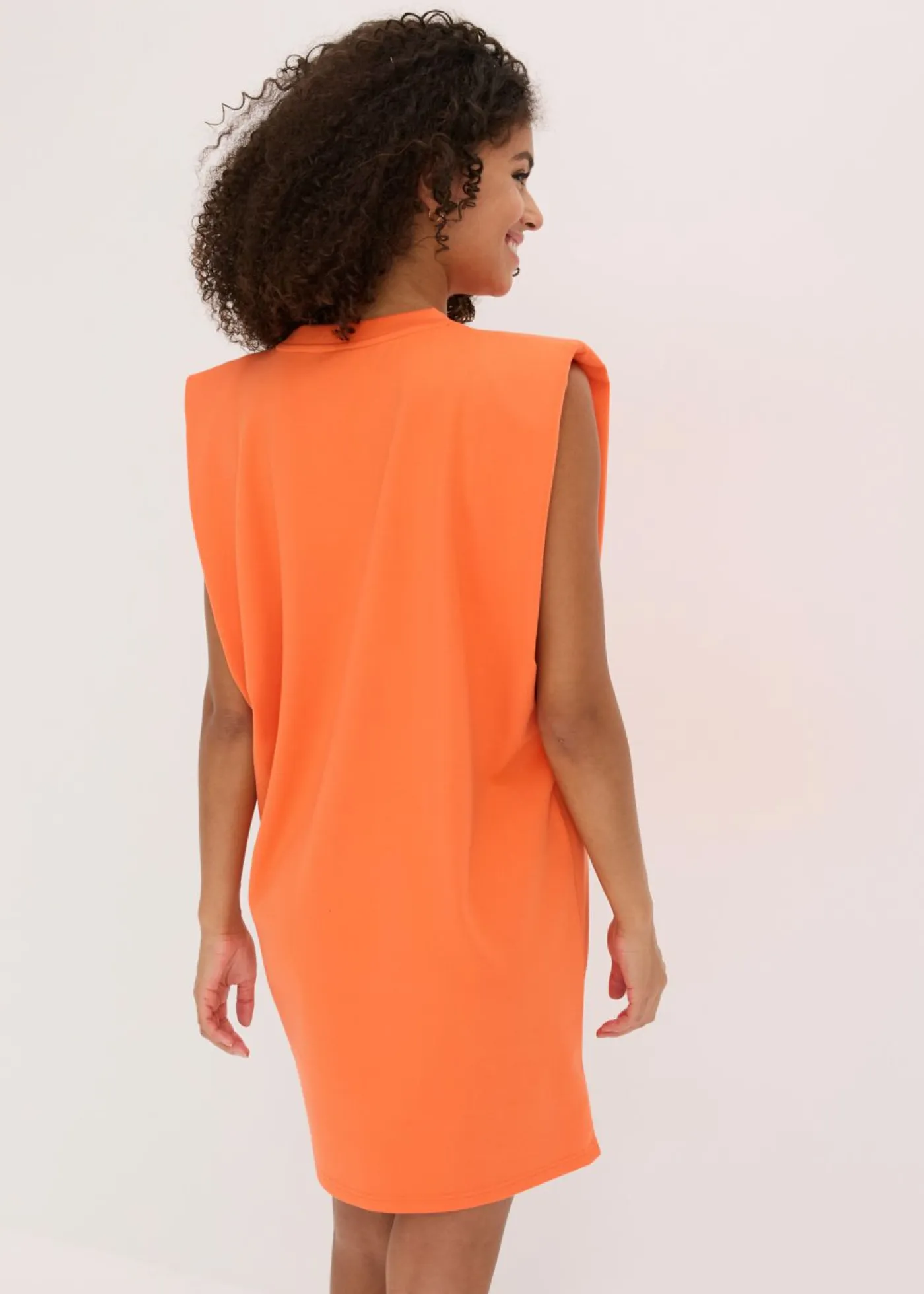 bonprix bonprix Vestidos>Vestido corto con detalle en los hombros mango