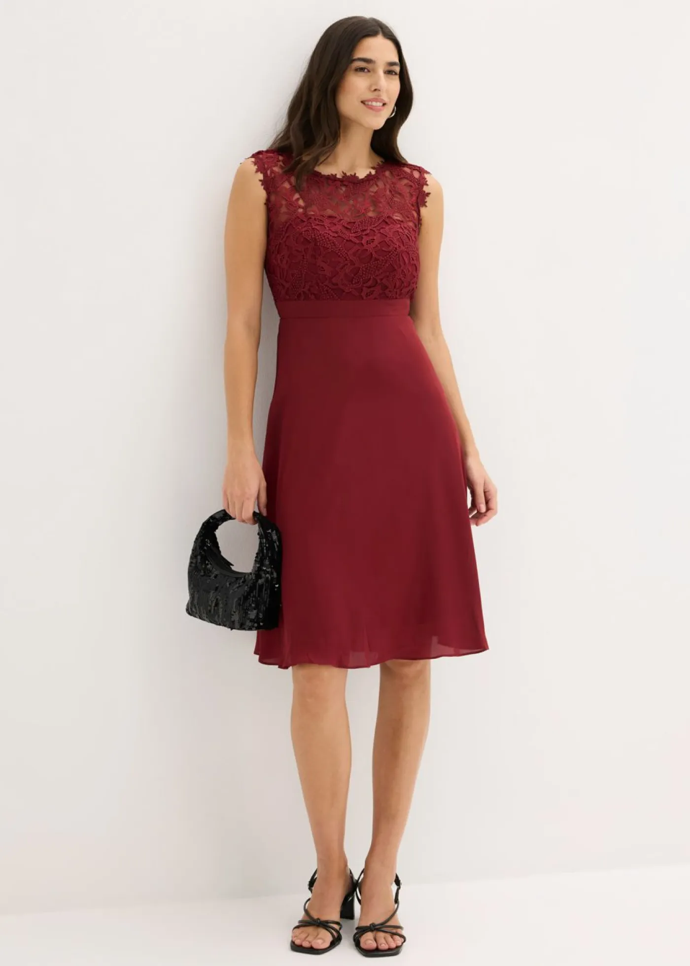 bonprix bonprix Vestidos|Ropa Elegante>Vestido corto con encaje Rojo rubí
