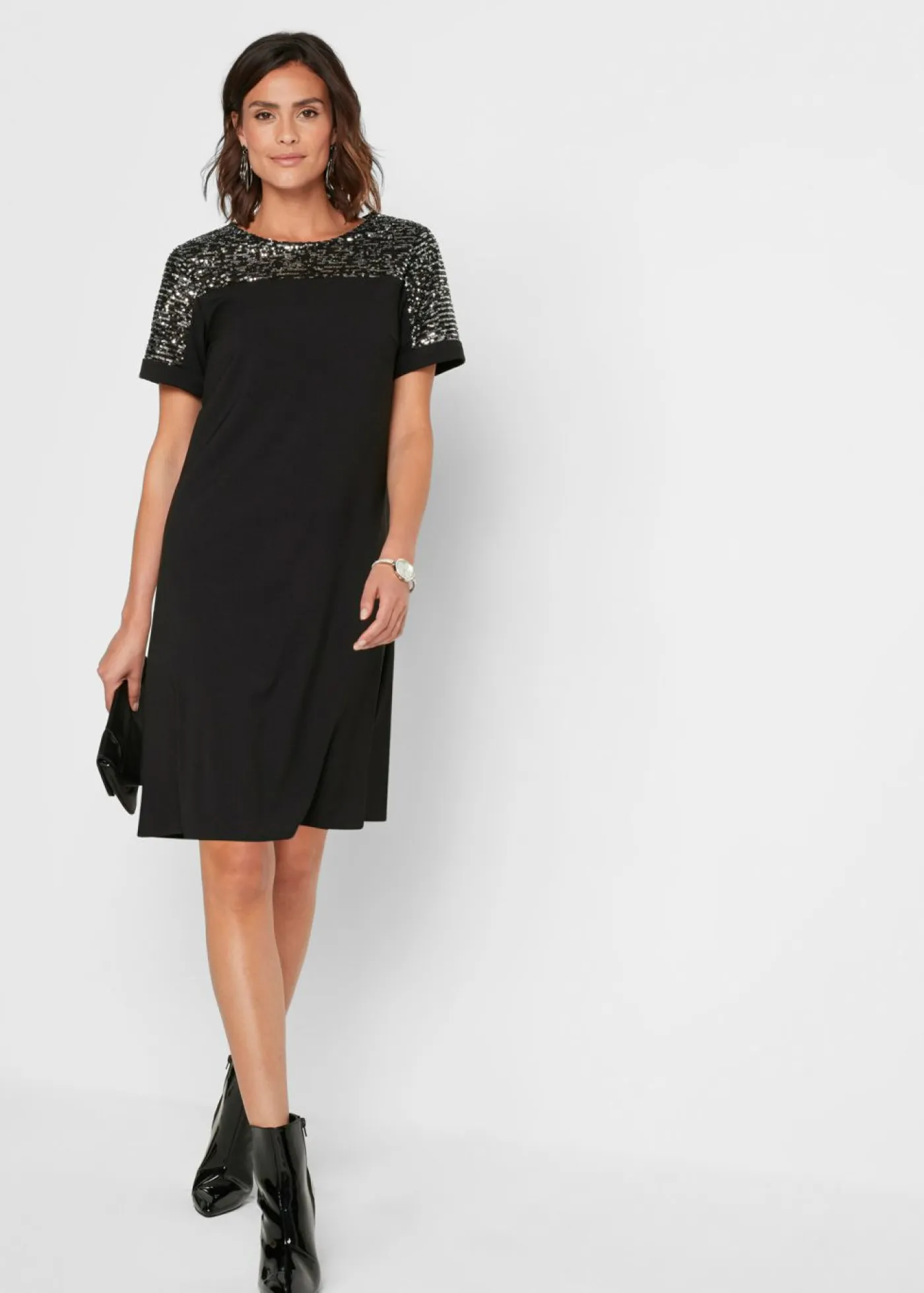 bonprix bonprix Vestidos>Vestido corto con inserto de lentejuelas Negro-plata