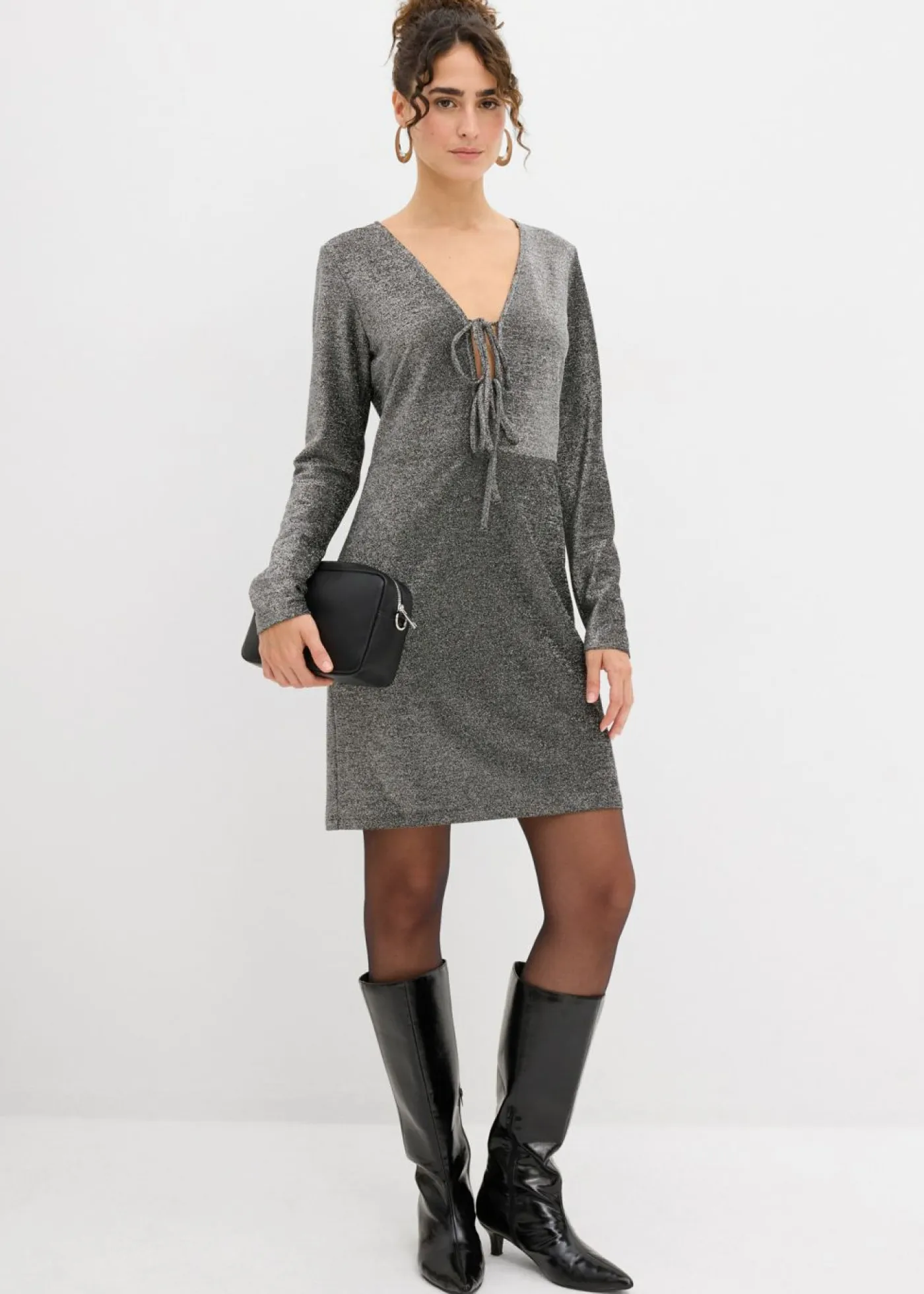 bonprix bonprix Vestidos>Vestido corto con material brillante y detalle de lazo Negro-plata