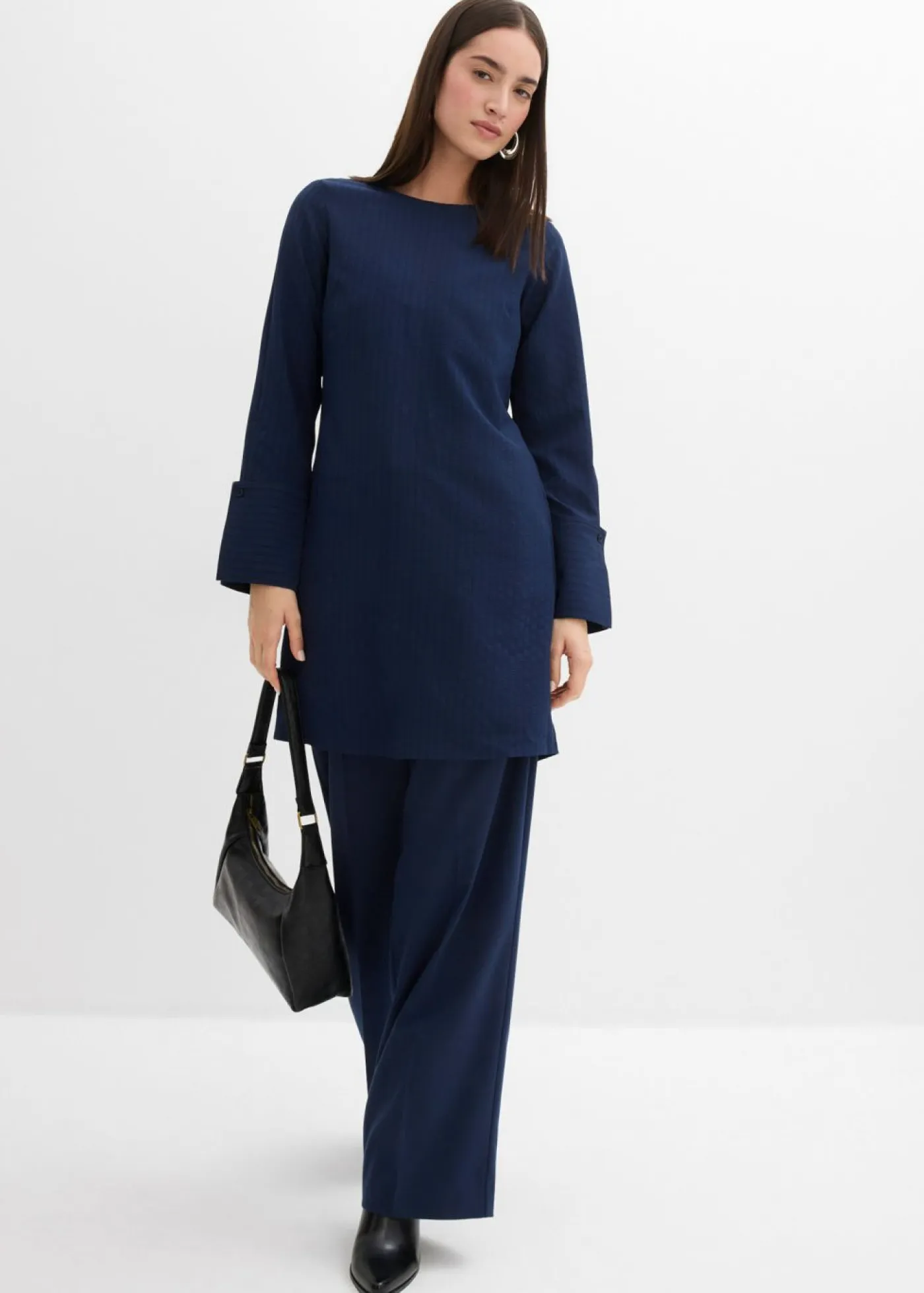 bonprix bonprix Esenciales|Vestidos>Vestido corto de material estructurado Azul marino