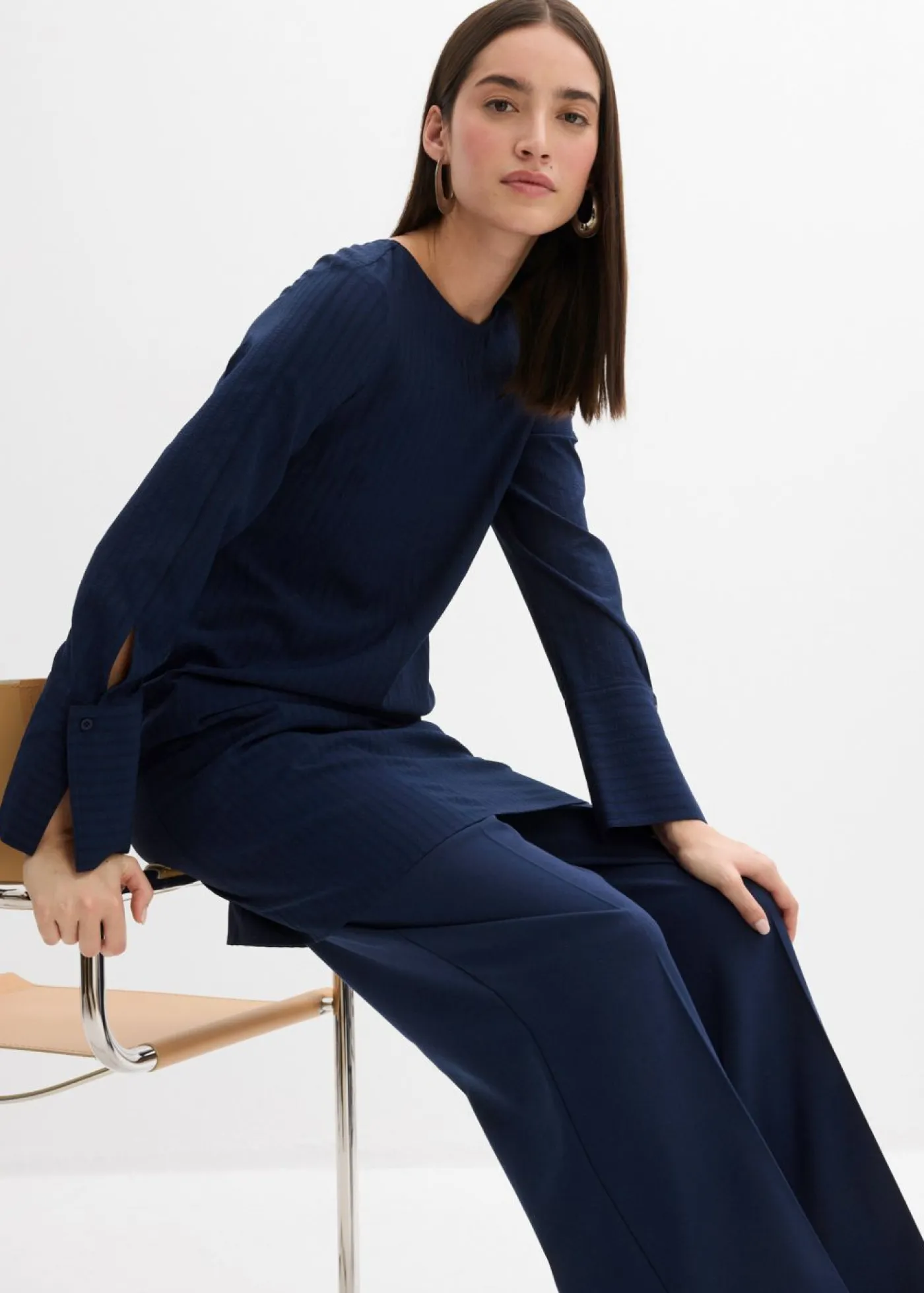 bonprix bonprix Esenciales|Vestidos>Vestido corto de material estructurado Azul marino