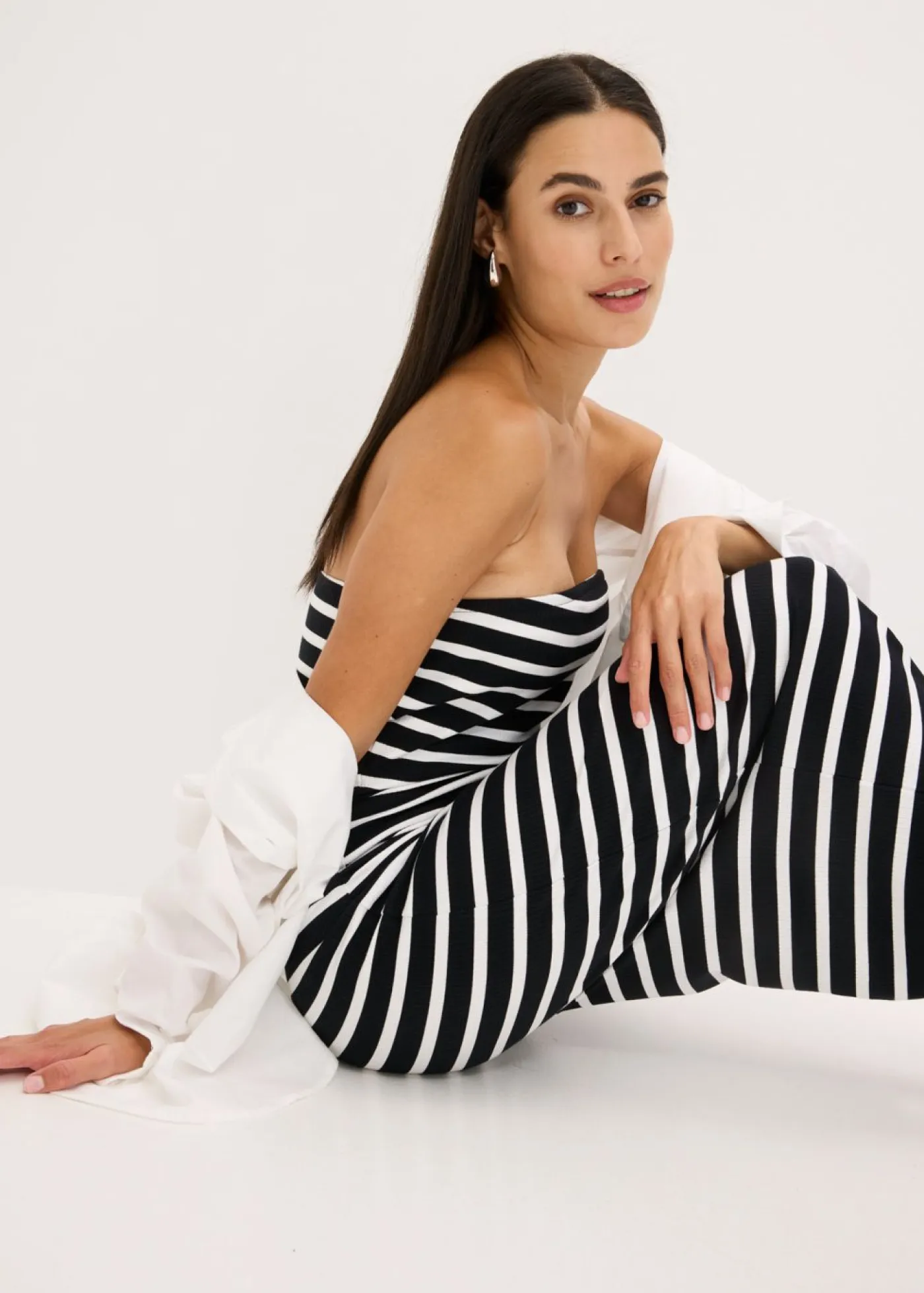 bonprix bonprix Vestidos>Vestido de canalé tipo bandeau Negro-blanco con rayas