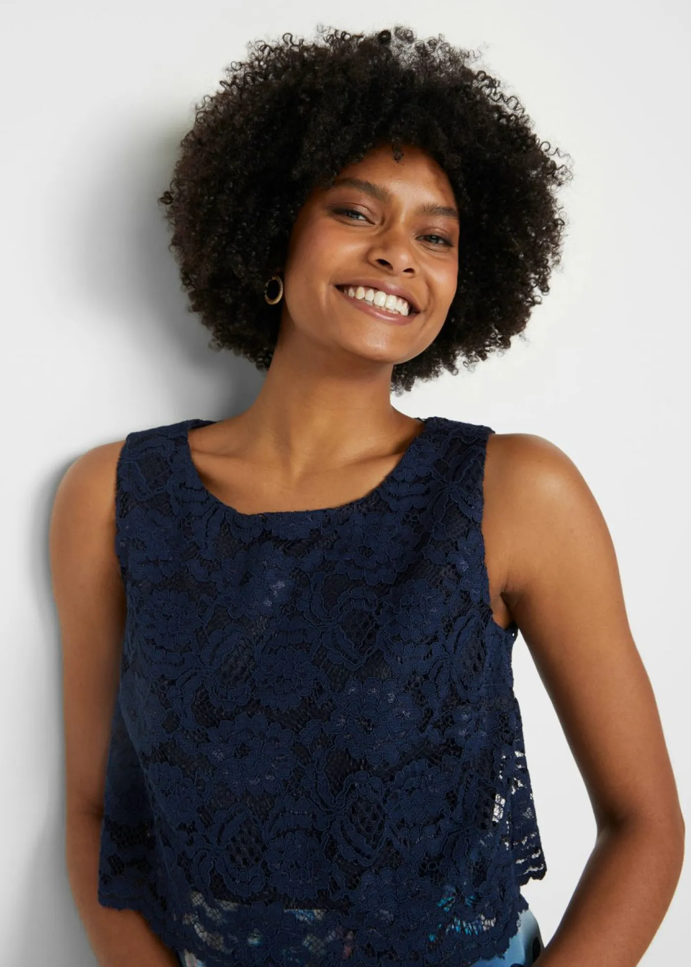 bonprix bonprix Vestidos|Novedades>Vestido de gasa con encaje fino azul marino con flores