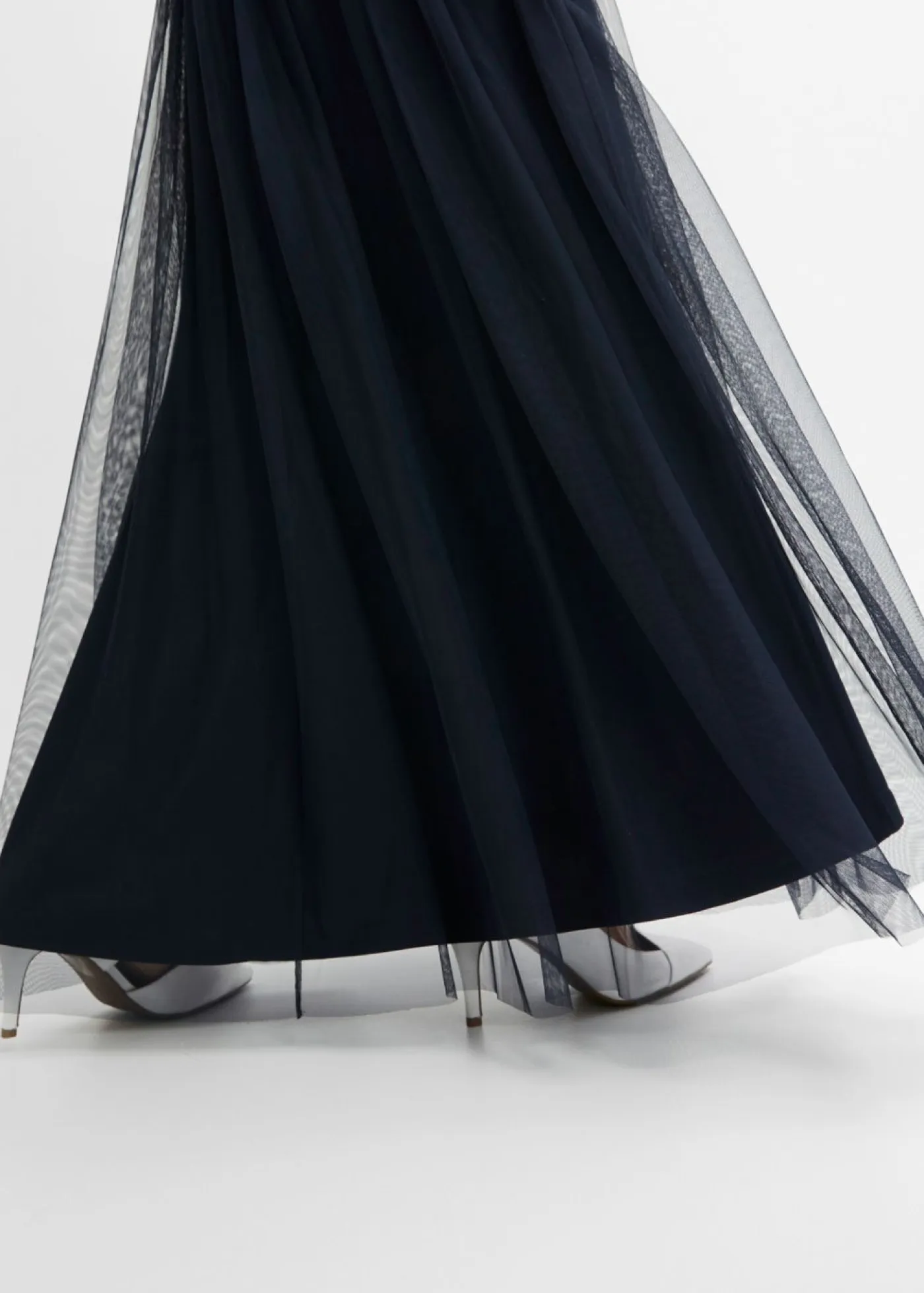 Mujer bonprix bonprix Vestido de noche de tul delicado con bordado de lentejuelas