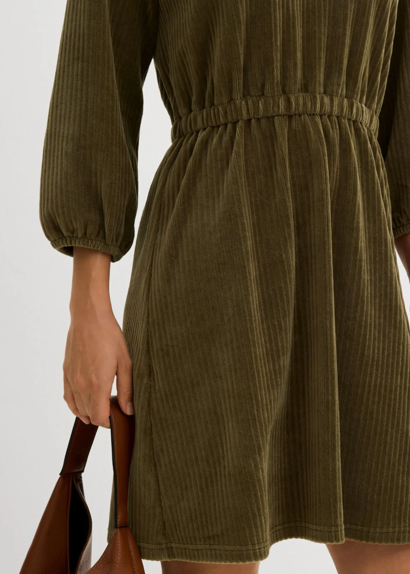 bonprix bonprix Vestidos>Vestido de pana Verde oliva oscuro