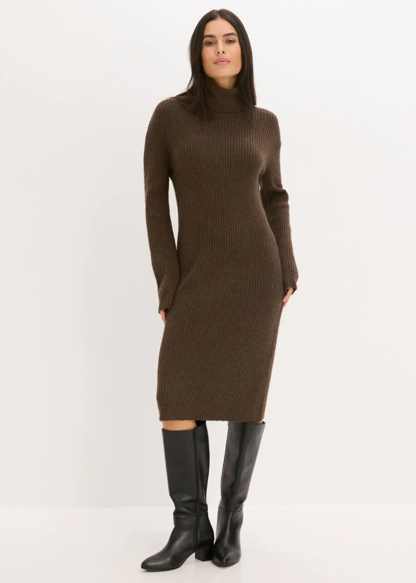 Mujer bonprix bonprix Vestido de punto acanalado con cuello vuelto