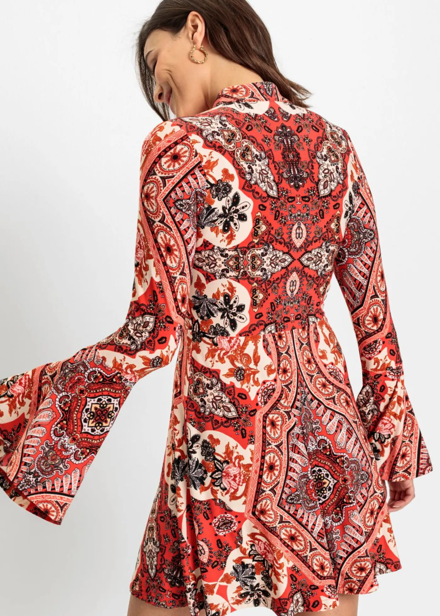 bonprix bonprix Vestidos>Vestido de punto con cuello alto y mangas con volantes Rojo-beige estampado