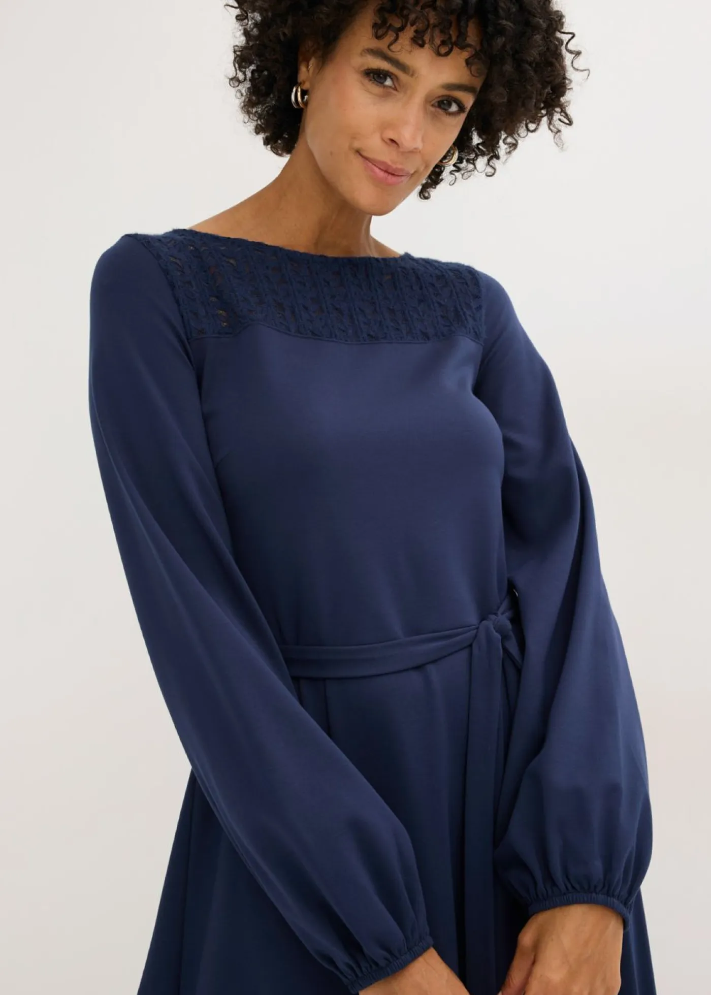 bonprix bonprix Vestidos>Vestido de punto con encaje Azul marino