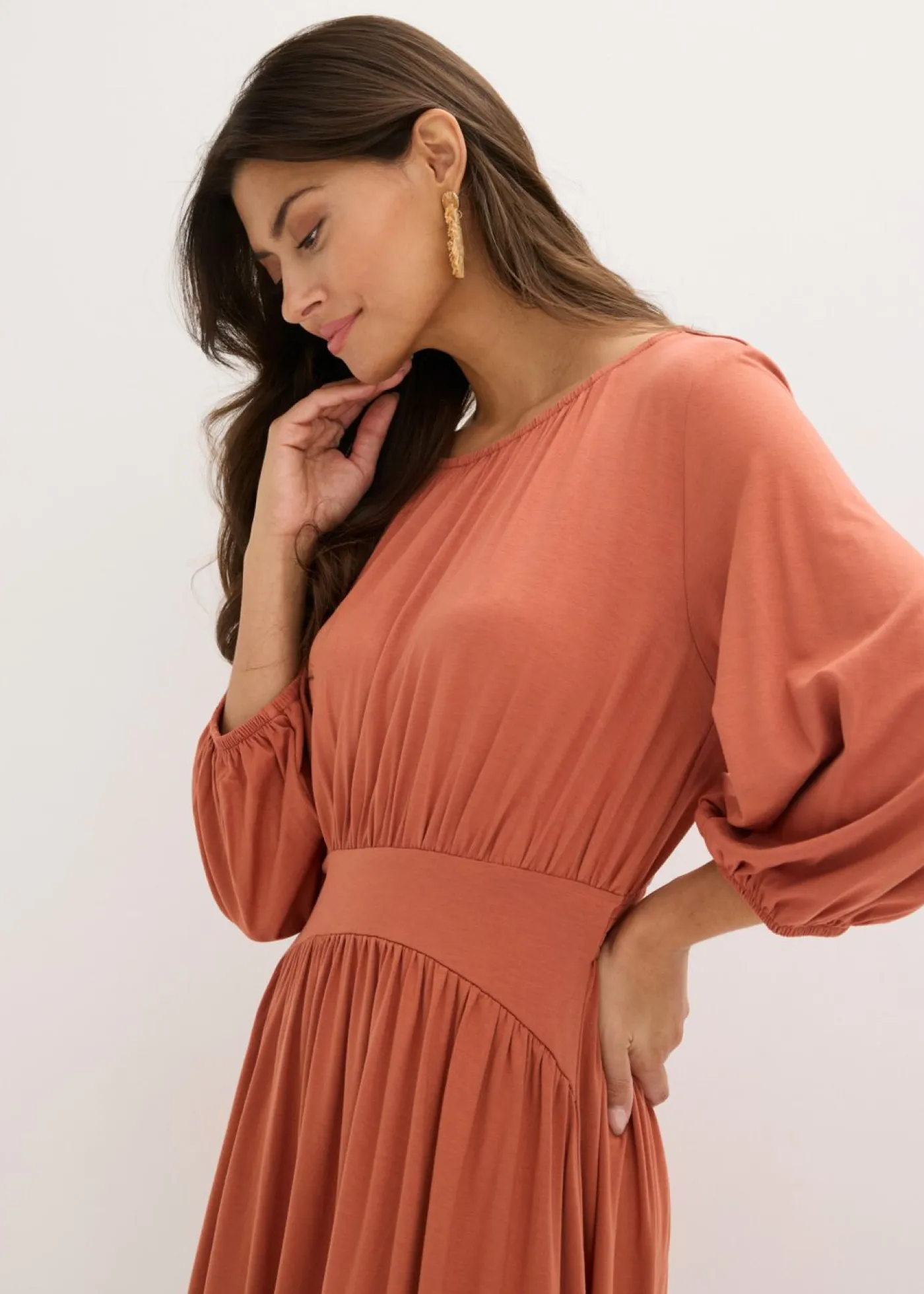 bonprix bonprix Vestidos>Vestido de punto con fruncidos Coñac