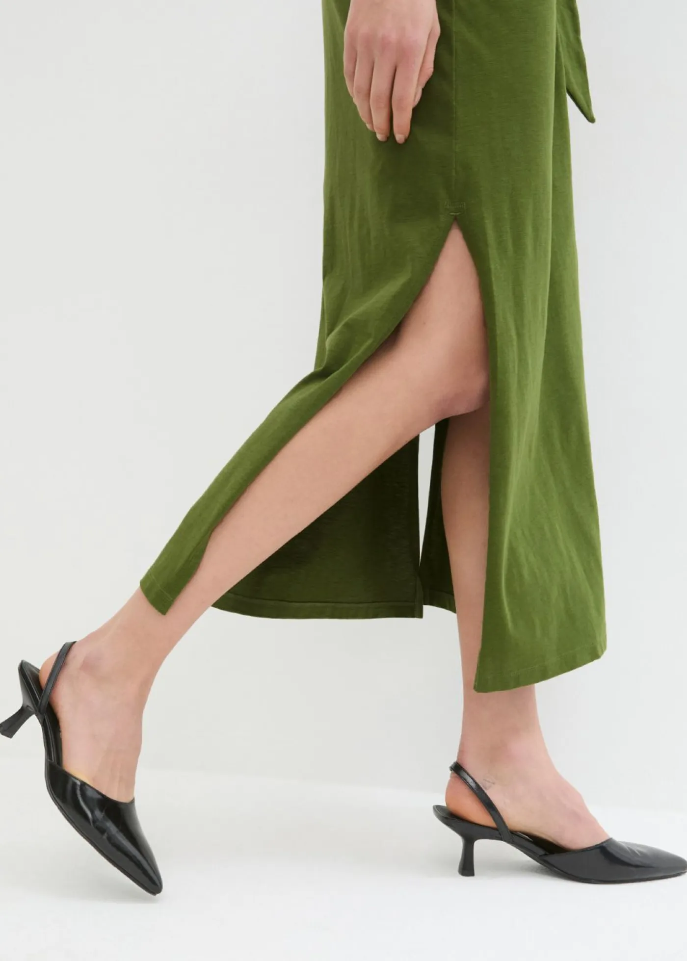 bonprix bonprix Vestidos>Vestido de punto con nudo Musgo oscuro