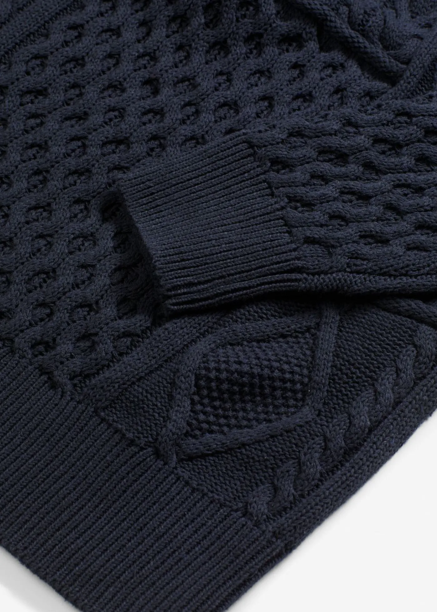 bonprix bonprix Vestidos|Ropa De Punto>Vestido de punto con patrón trenzado azul tinta