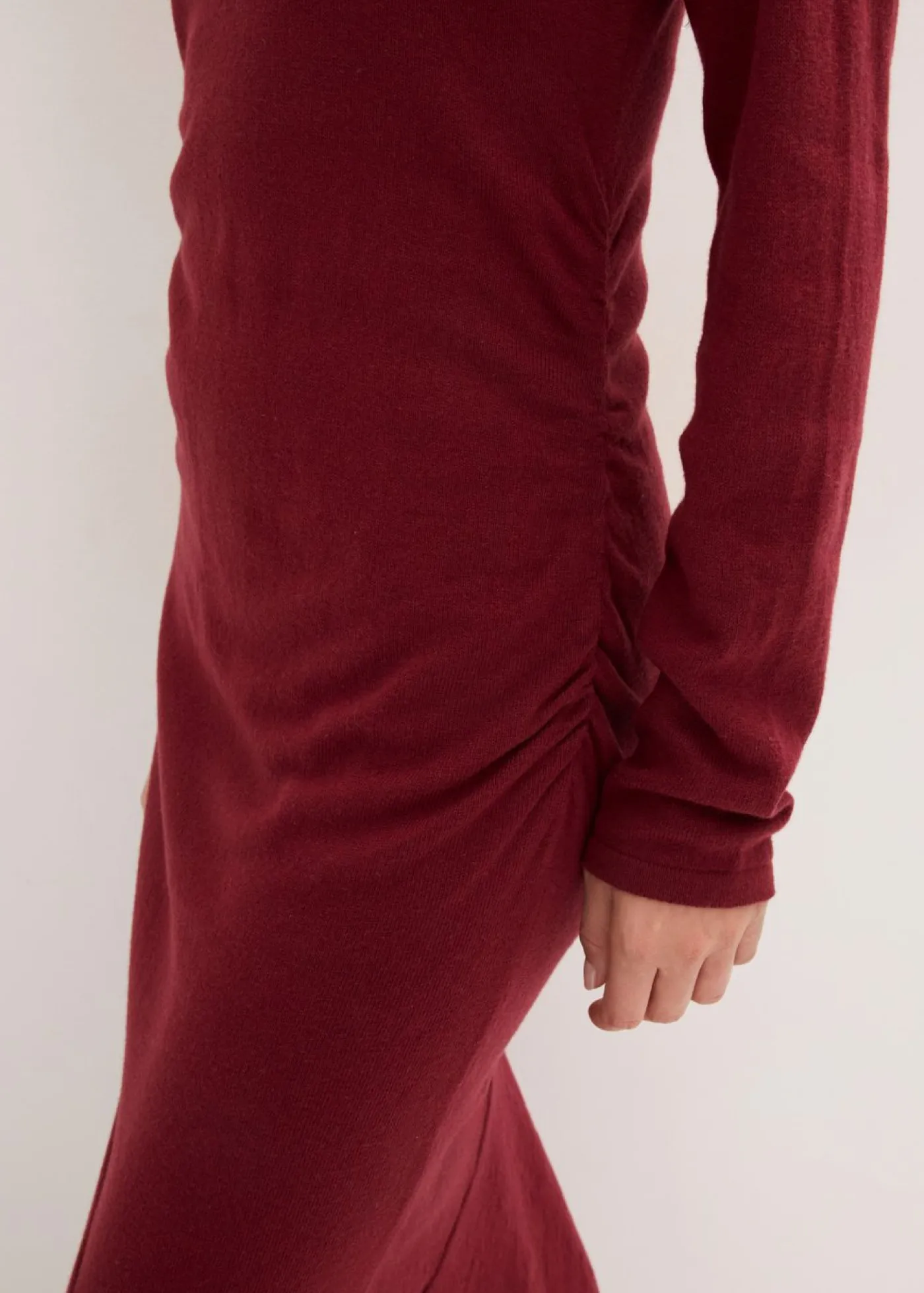 bonprix bonprix Vestidos|Ropa De Punto>Vestido de punto de algodón y cachemir con dobladillo asimétrico Rojo rubí