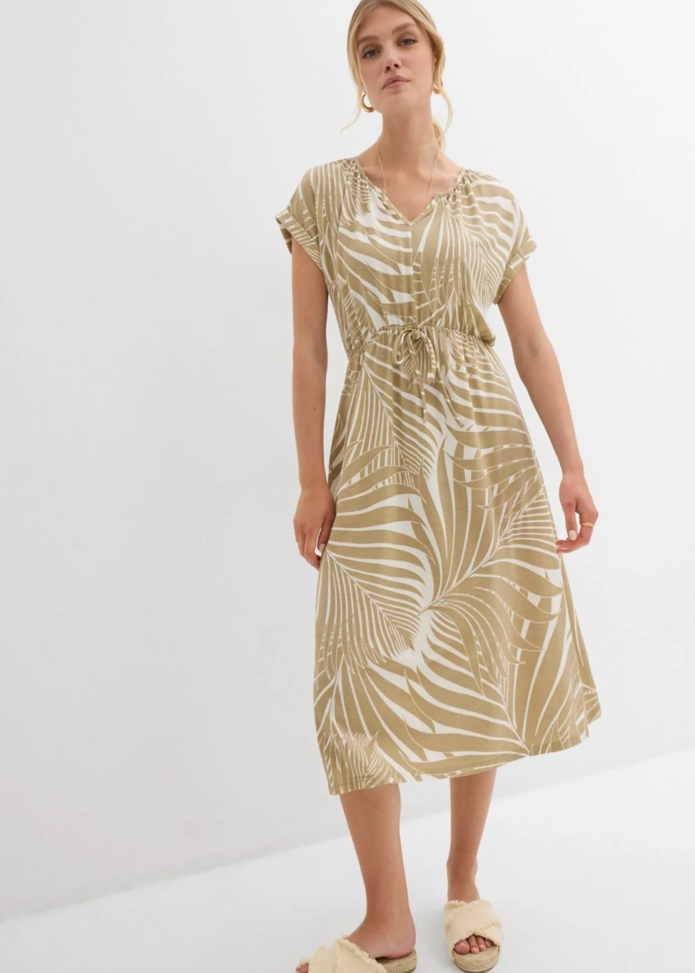 bonprix bonprix Vestidos>Vestido de punto de mezcla de viscosa fluida blanco lana-beige nuevo