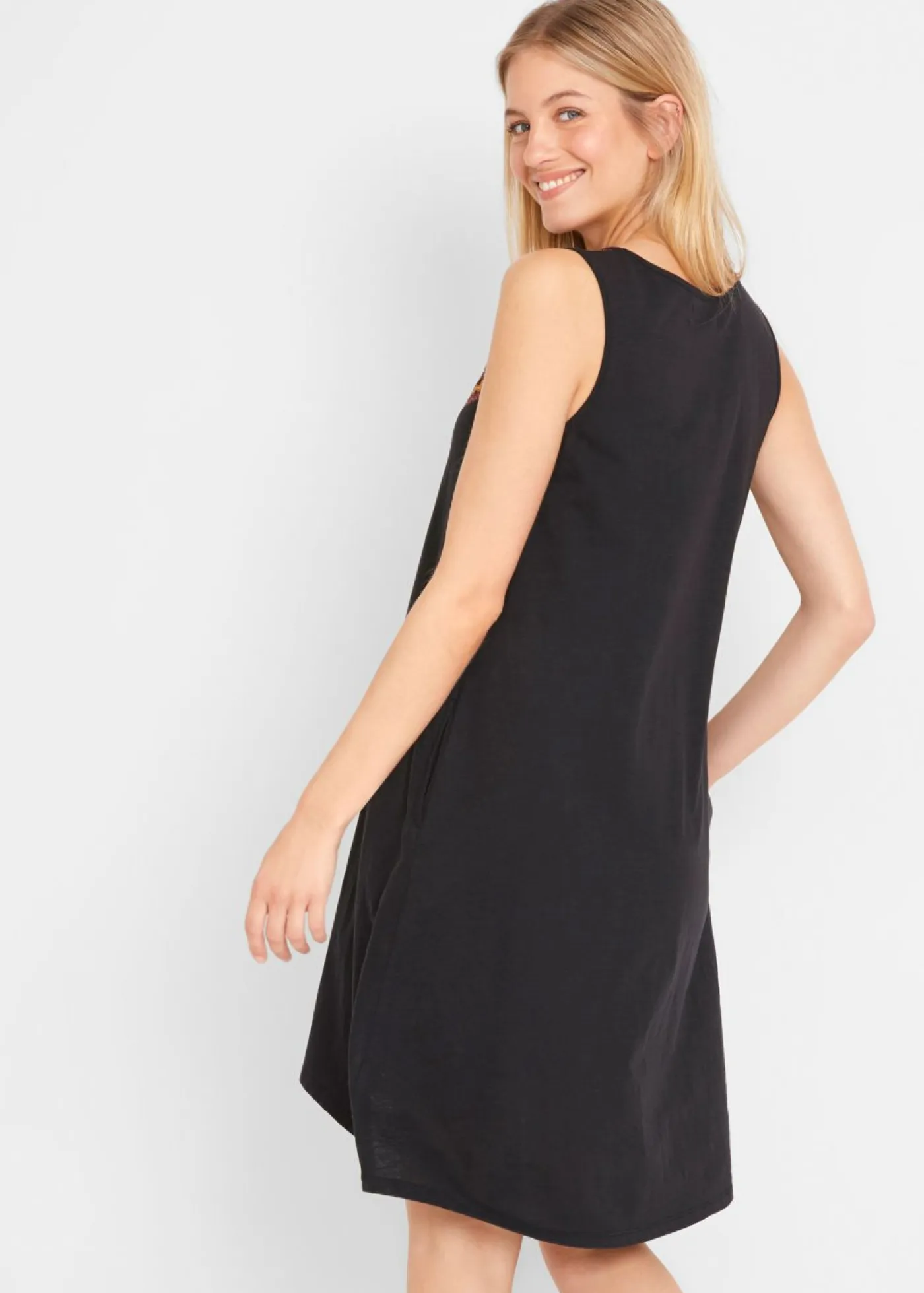 bonprix bonprix Vestidos>Vestido de punto estilo túnica Negro