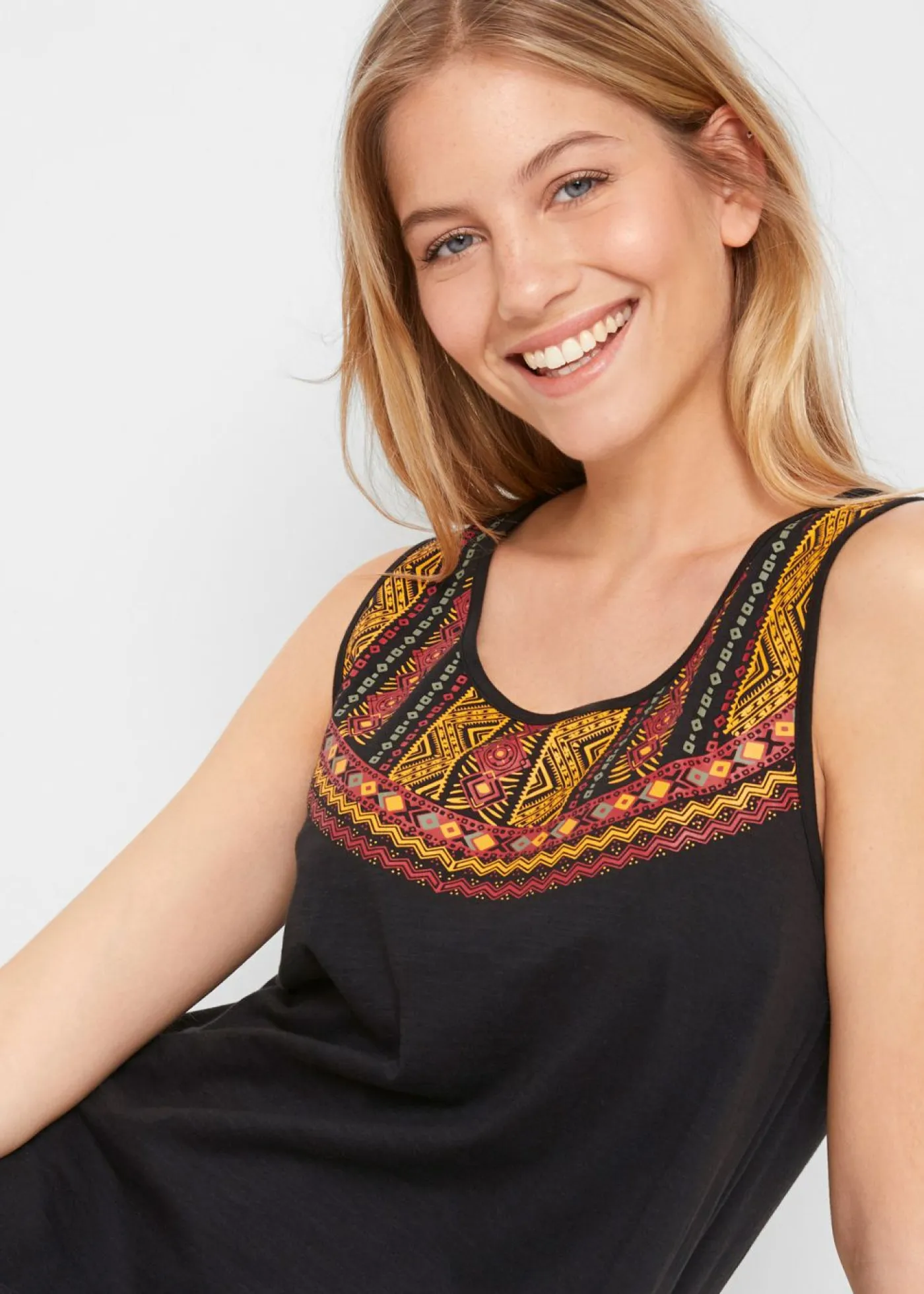 bonprix bonprix Vestidos>Vestido de punto estilo túnica Negro