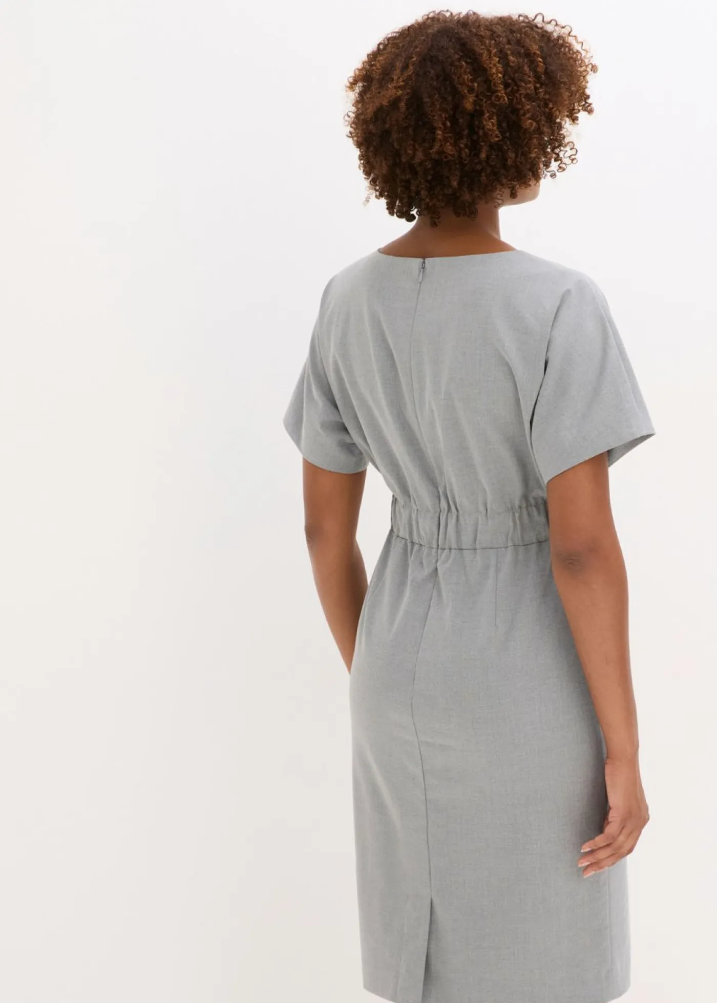 bonprix bonprix Vestidos>Vestido de tubo con mangas tipo murciélago Gris jaspeado