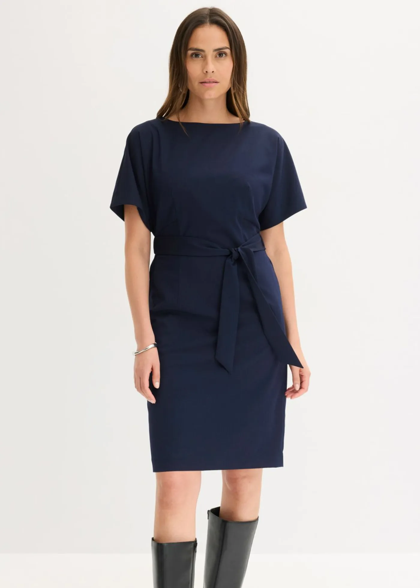 Mujer bonprix bonprix Vestido de tubo con mangas tipo murciélago