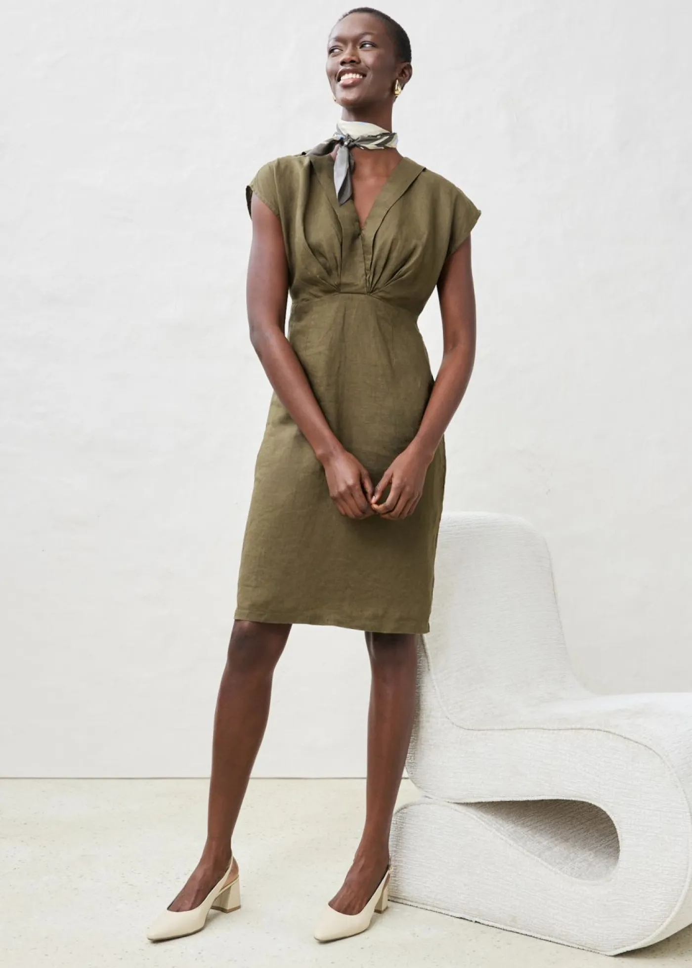 Mujer bonprix bonprix Vestido entallado de lino puro