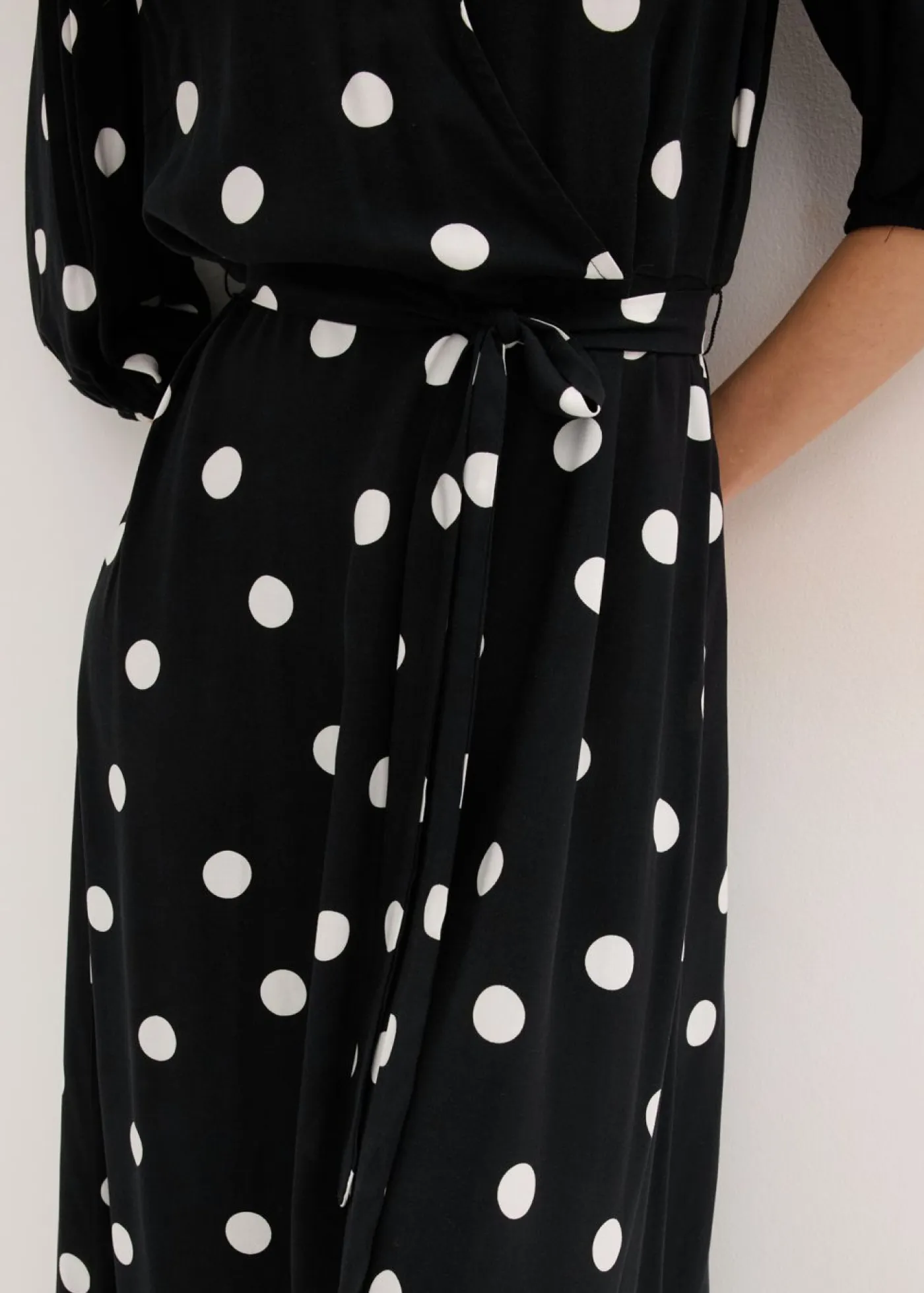 bonprix bonprix Vestidos|Tallas Pequeñas>Vestido largo de viscosa fluida negro - blanco topos