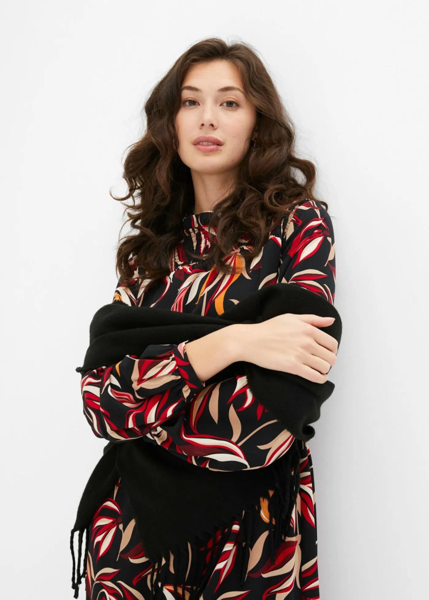 bonprix bonprix Vestidos>Vestido midi Negro con flores