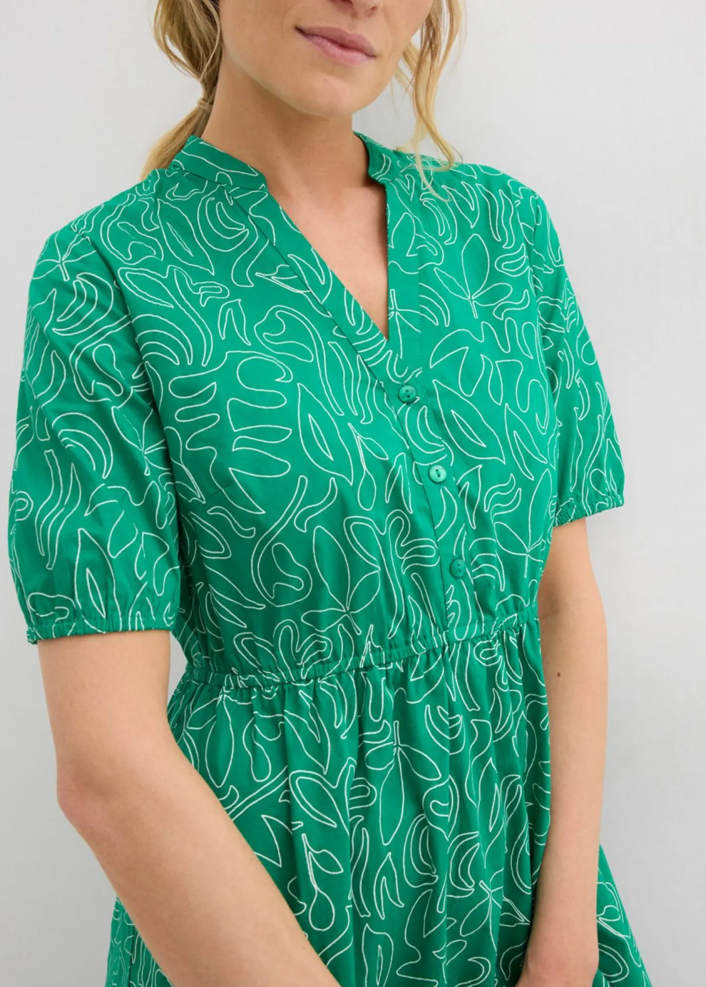 bonprix bonprix Vestidos>Vestido midi ancho de algodón puro Verde menta-blanco lana estampado