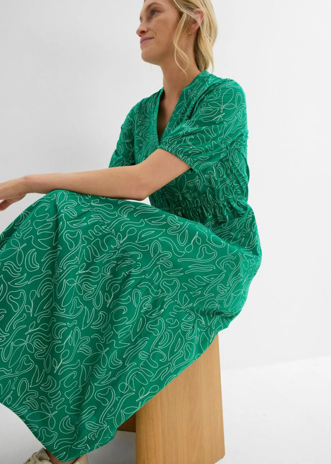 bonprix bonprix Vestidos>Vestido midi ancho de algodón puro Verde menta-blanco lana estampado