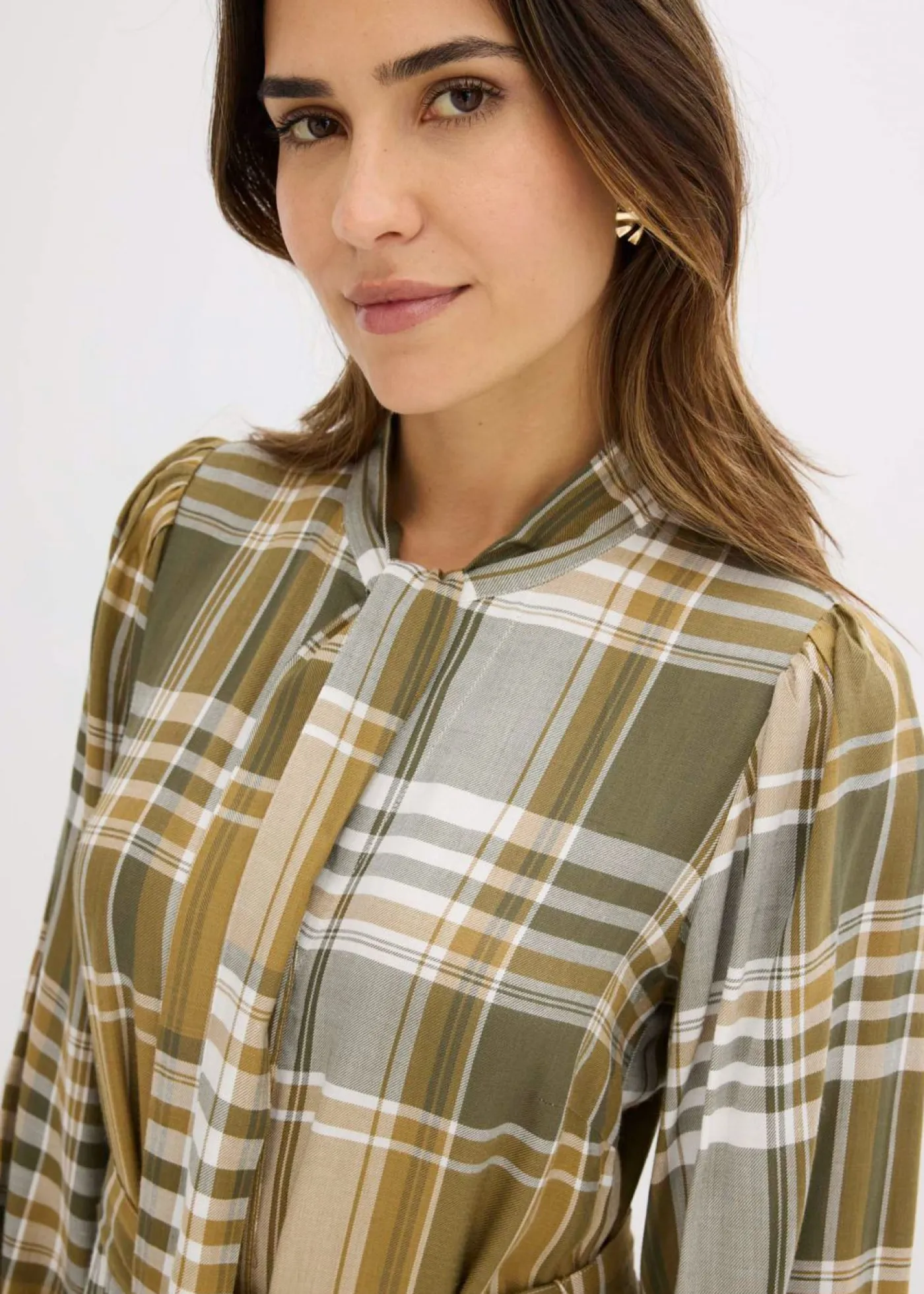 bonprix bonprix Vestidos>Vestido midi con lazo verde oliva mate-verde oliva oscuro-blanco lana a cuadros