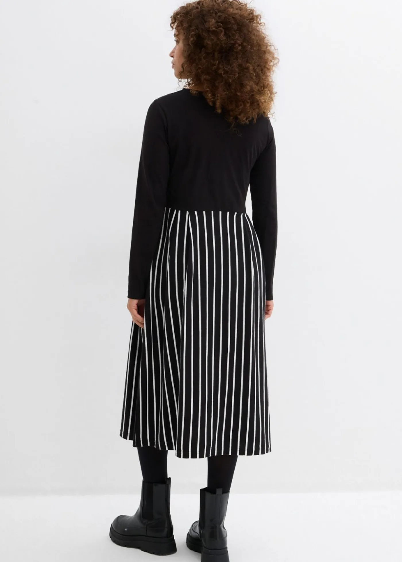 bonprix bonprix Vestidos|Tallas Pequeñas>Vestido midi de punto de algodón negro-blanco lana con rayas