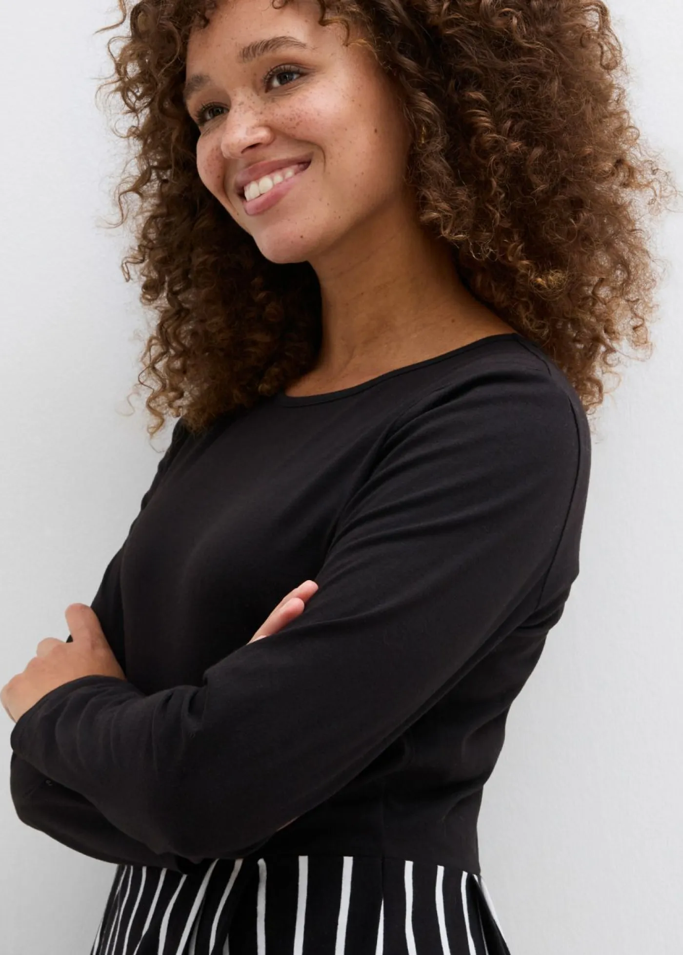 bonprix bonprix Vestidos|Tallas Pequeñas>Vestido midi de punto de algodón negro-blanco lana con rayas