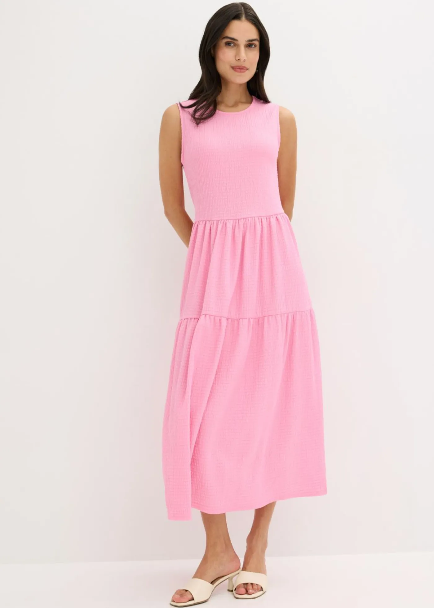 bonprix bonprix Vestidos>Vestido midi de punto estructurado con escote en la espalda Rosa