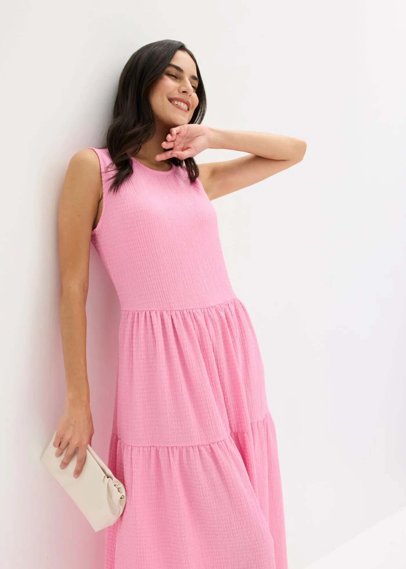 bonprix bonprix Vestidos>Vestido midi de punto estructurado con escote en la espalda Rosa