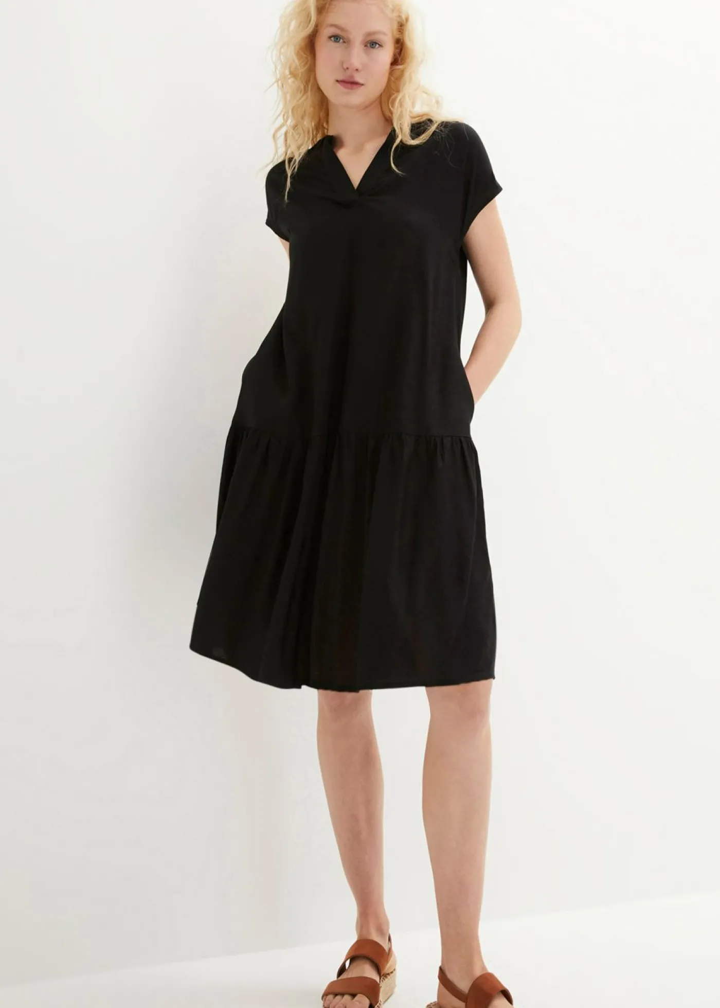 bonprix bonprix Vestidos>Vestido tipo túnica de viscosa fina Negro