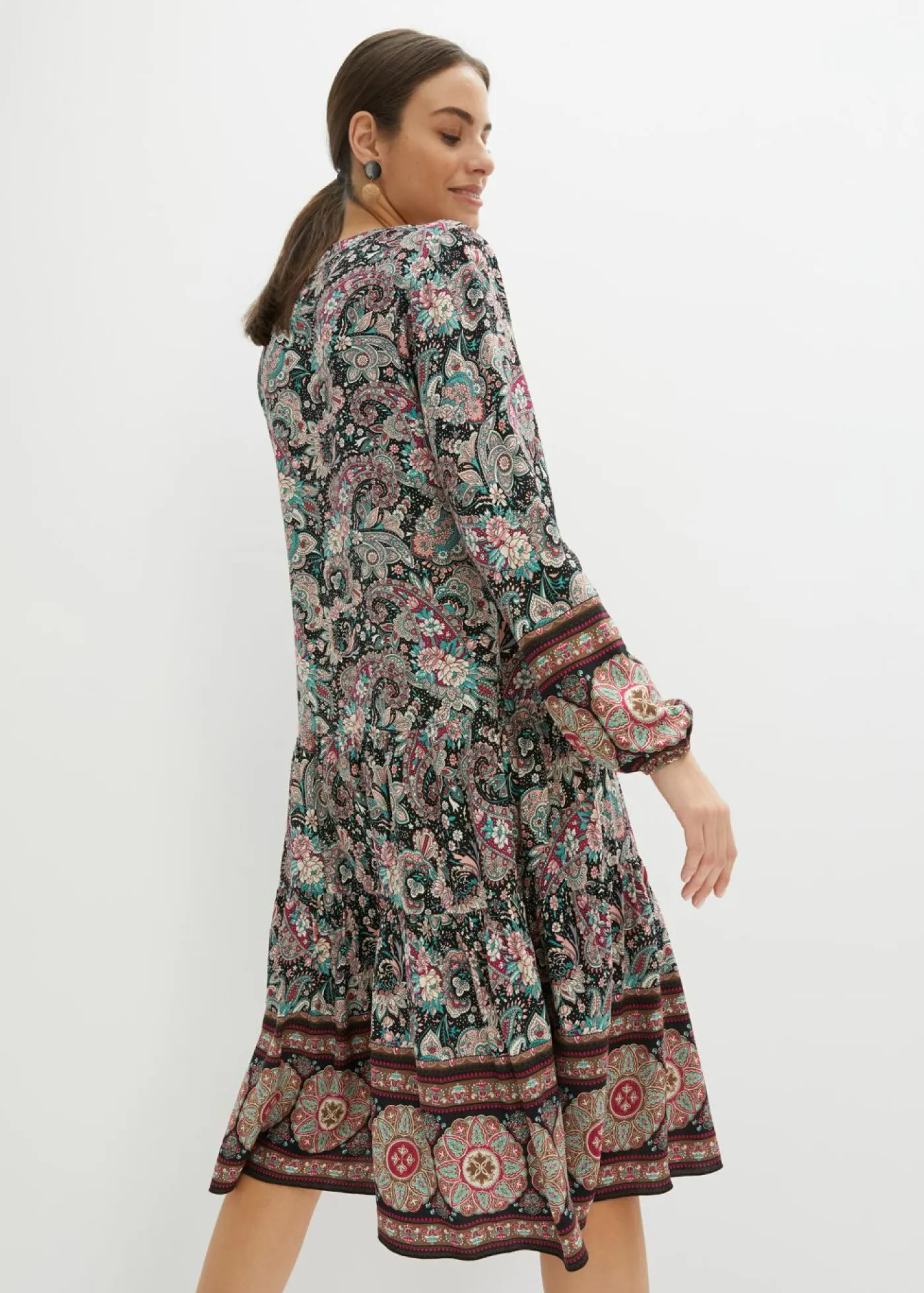 bonprix bonprix Vestidos|Tallas Pequeñas>Vestido tipo túnica de viscosa fluida, talla petite Negro