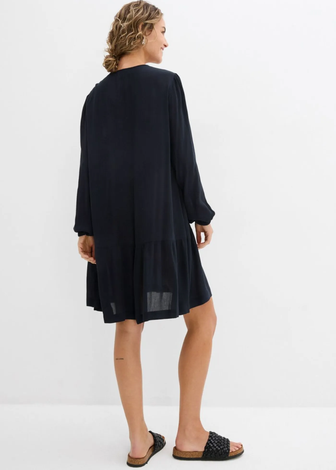 bonprix bonprix Vestidos>Vestido tipo túnica de viscosa fluida Negro